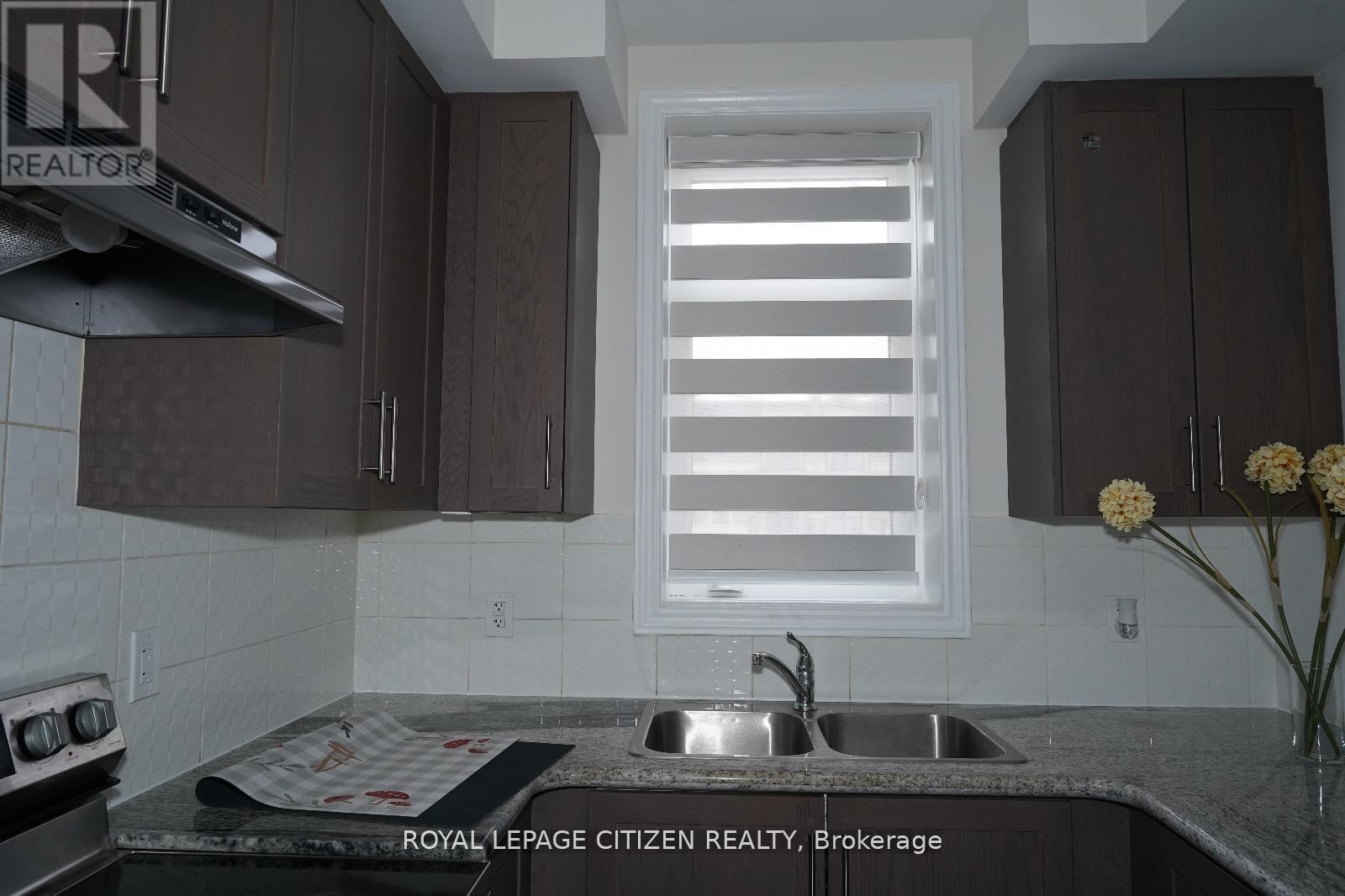 414 - 70 Halliford Place, Brampton, Ontario  L6P 4R1 - Photo 13 - W12692140