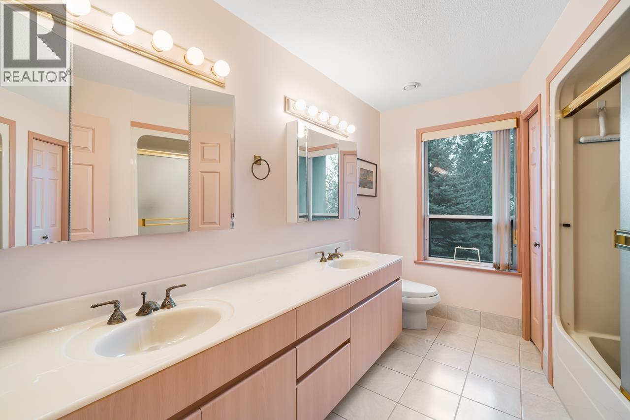 58 Tsawwassen Beach Road, Delta, British Columbia  V4M 4C6 - Photo 12 - R3075819