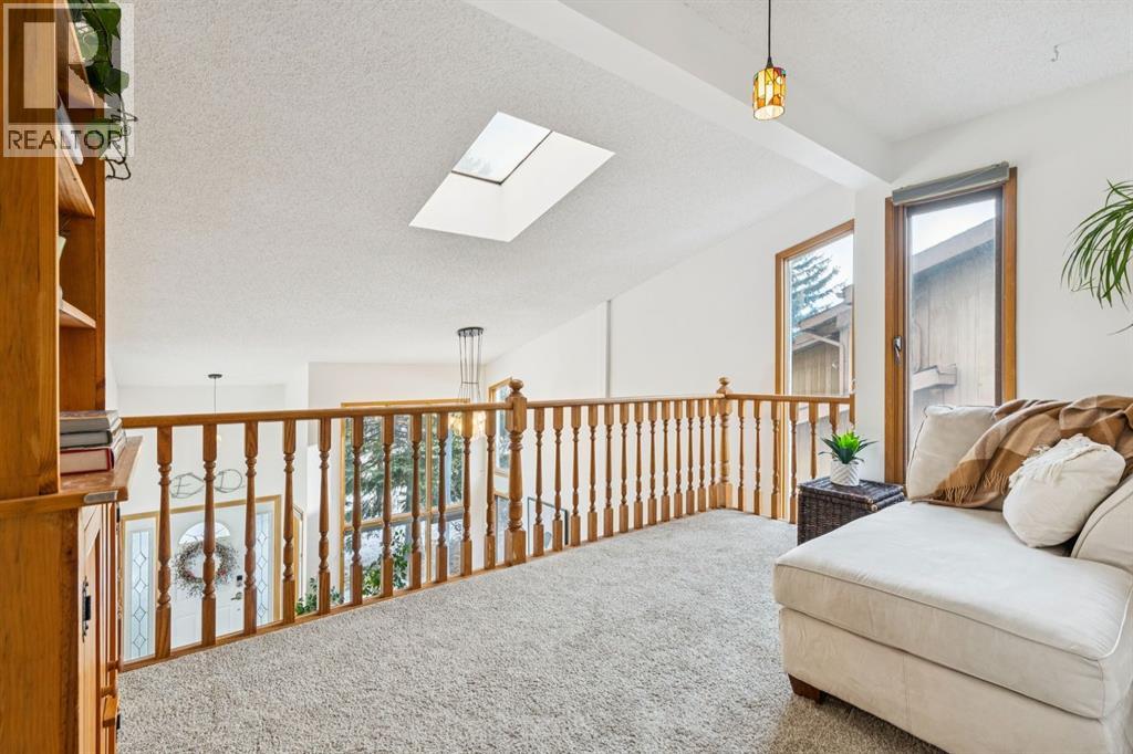 715 Coach Bluff Crescent Sw, Calgary, Alberta  T3H 1A9 - Photo 21 - A2277368