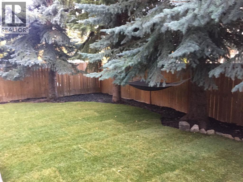 715 Coach Bluff Crescent Sw, Calgary, Alberta  T3H 1A9 - Photo 39 - A2277368