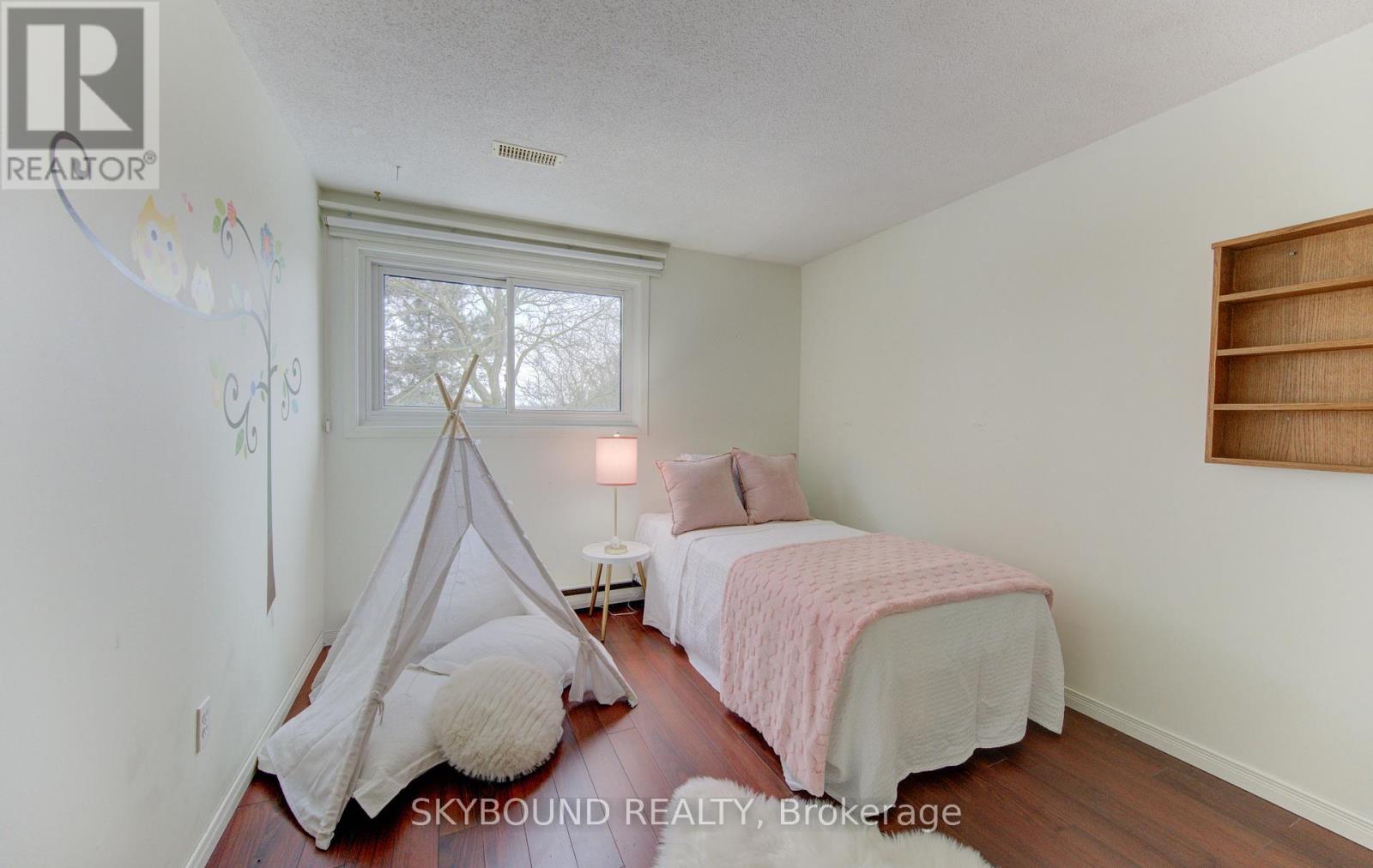 27 - 88 Mcdougall Road, Waterloo, Ontario  N2L 5C5 - Photo 21 - X12692100