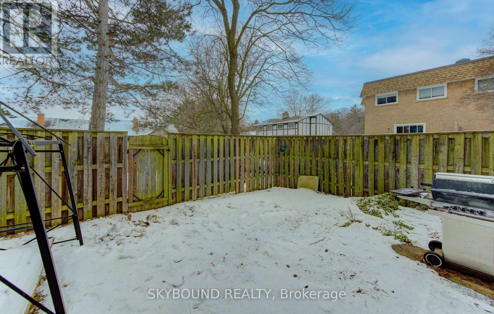 27 - 88 Mcdougall Road, Waterloo, Ontario  N2L 5C5 - Photo 30 - X12692100