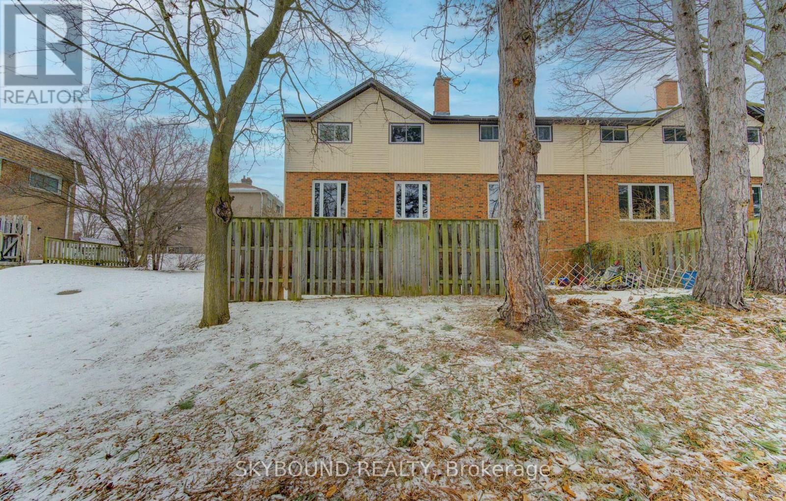 27 - 88 Mcdougall Road, Waterloo, Ontario  N2L 5C5 - Photo 34 - X12692100