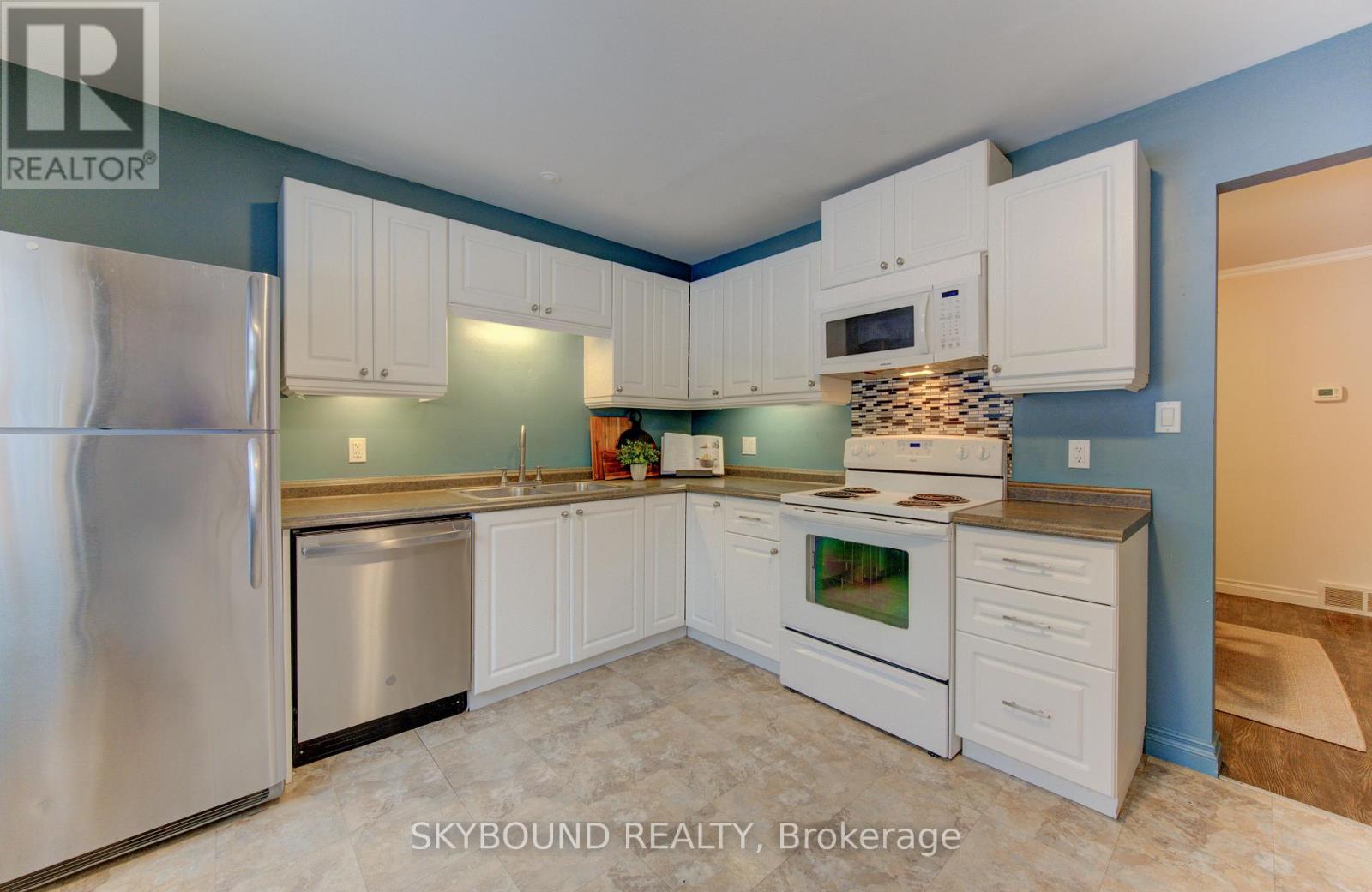 27 - 88 Mcdougall Road, Waterloo, Ontario  N2L 5C5 - Photo 6 - X12692100