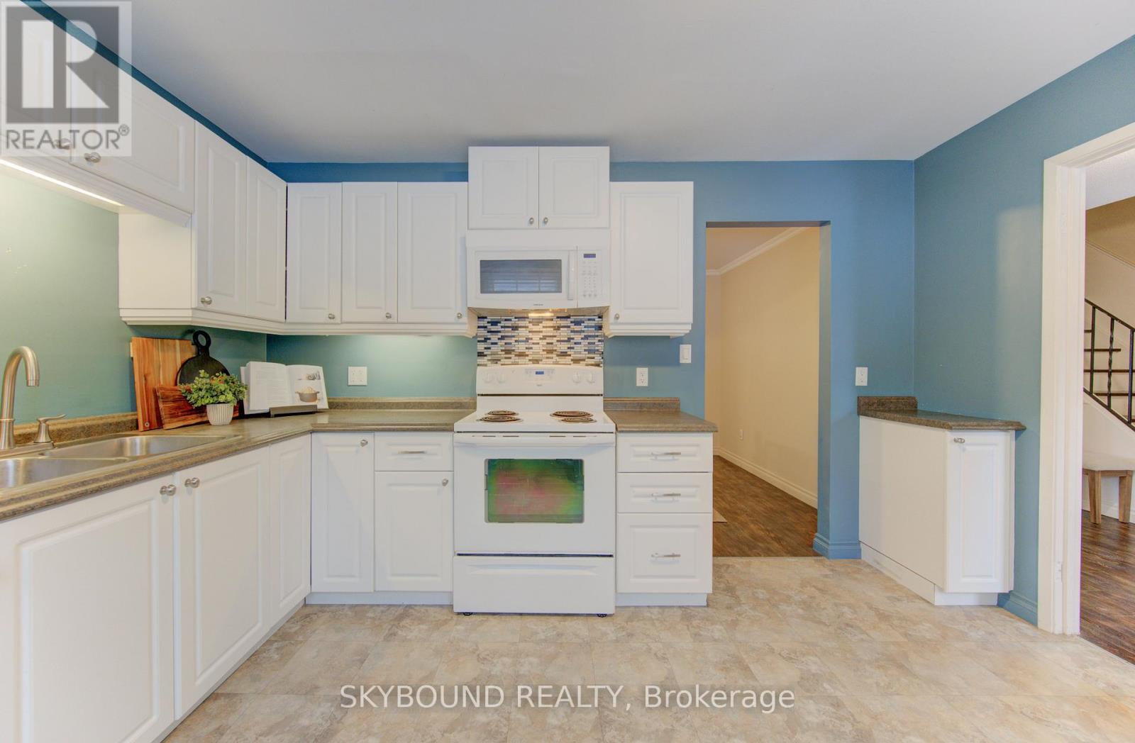 27 - 88 Mcdougall Road, Waterloo, Ontario  N2L 5C5 - Photo 7 - X12692100