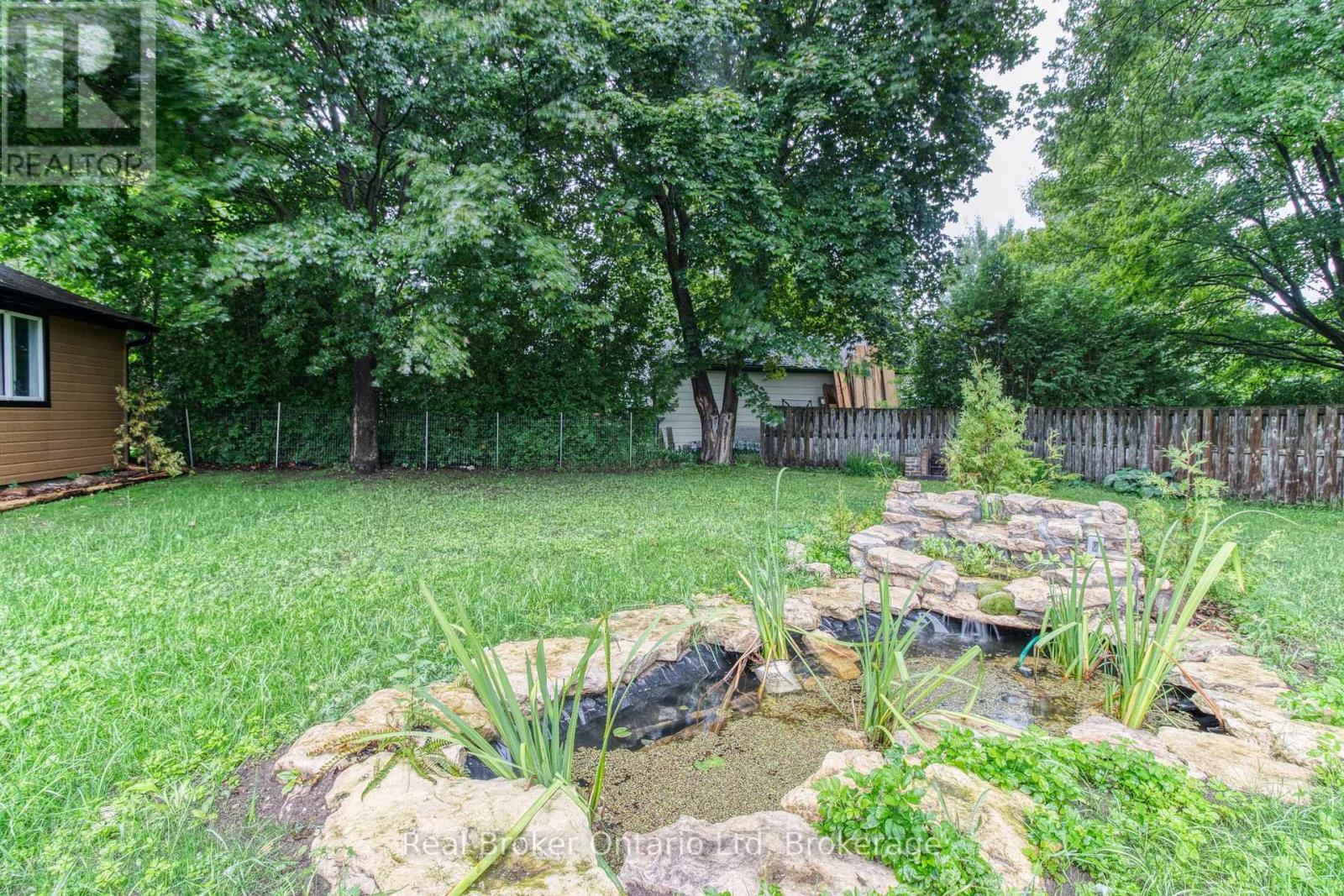 446 Isaac Street, South Bruce Peninsula, Ontario  N0H 2T0 - Photo 37 - X12691750