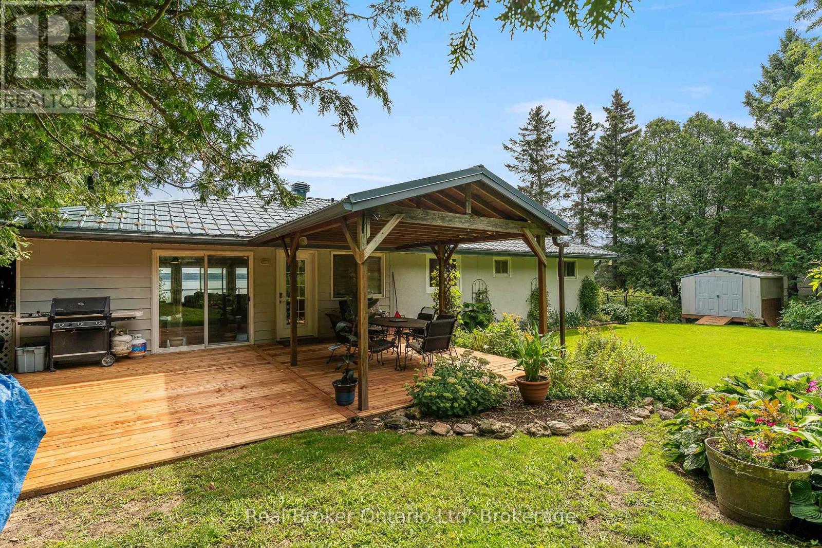 339496 Presquile Road, Georgian Bluffs, Ontario  N0H 2T0 - Photo 35 - X12691776