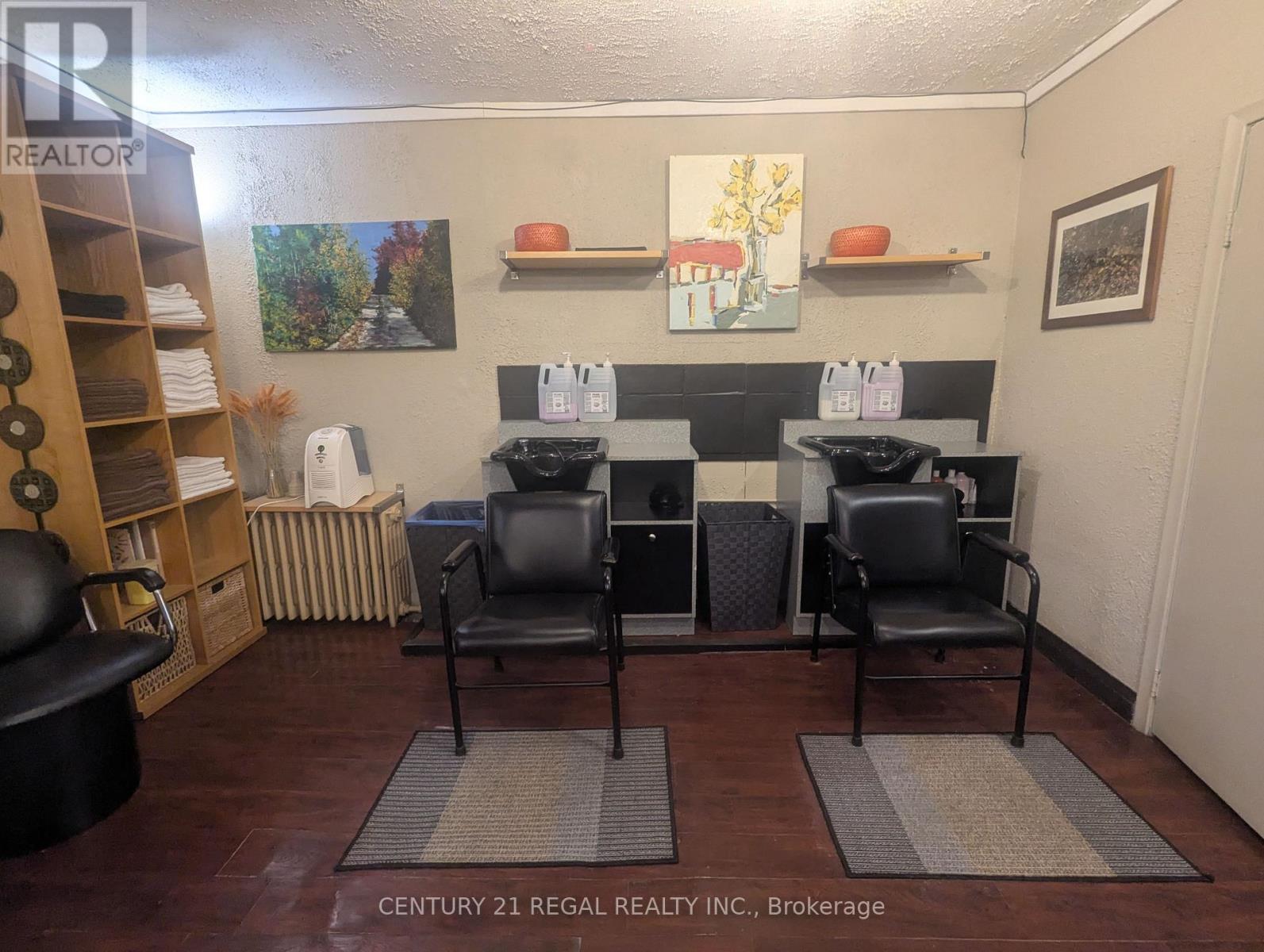 3a Chester Avenue, Toronto, Ontario  M4K 2Z8 - Photo 3 - E12644022