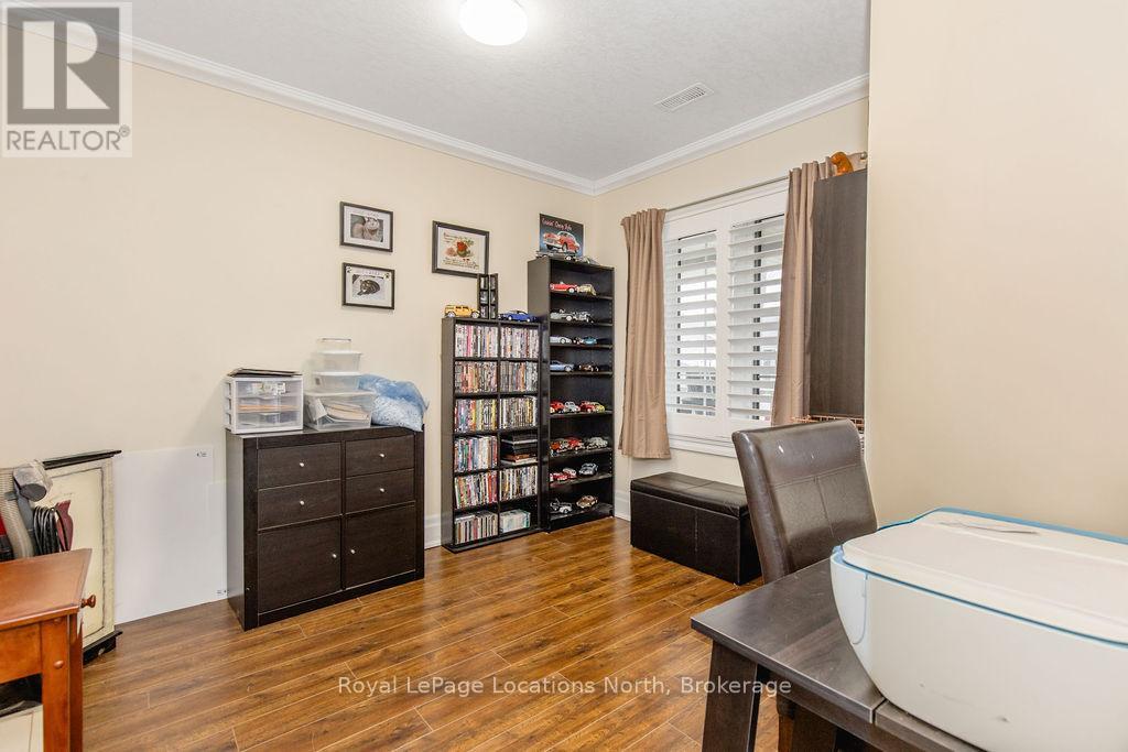 47 Clover Crescent, Wasaga Beach, Ontario  L9Z 0G4 - Photo 14 - S12692294