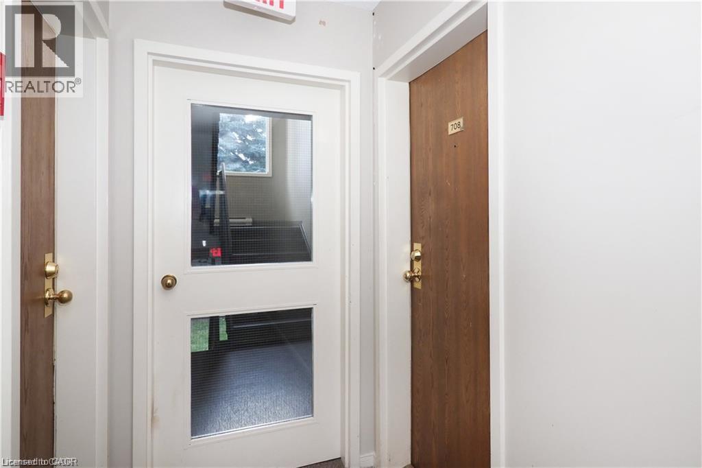 565 Greenfield Avenue Unit# 708, Kitchener, Ontario  N2C 2P5 - Photo 4 - 40798227