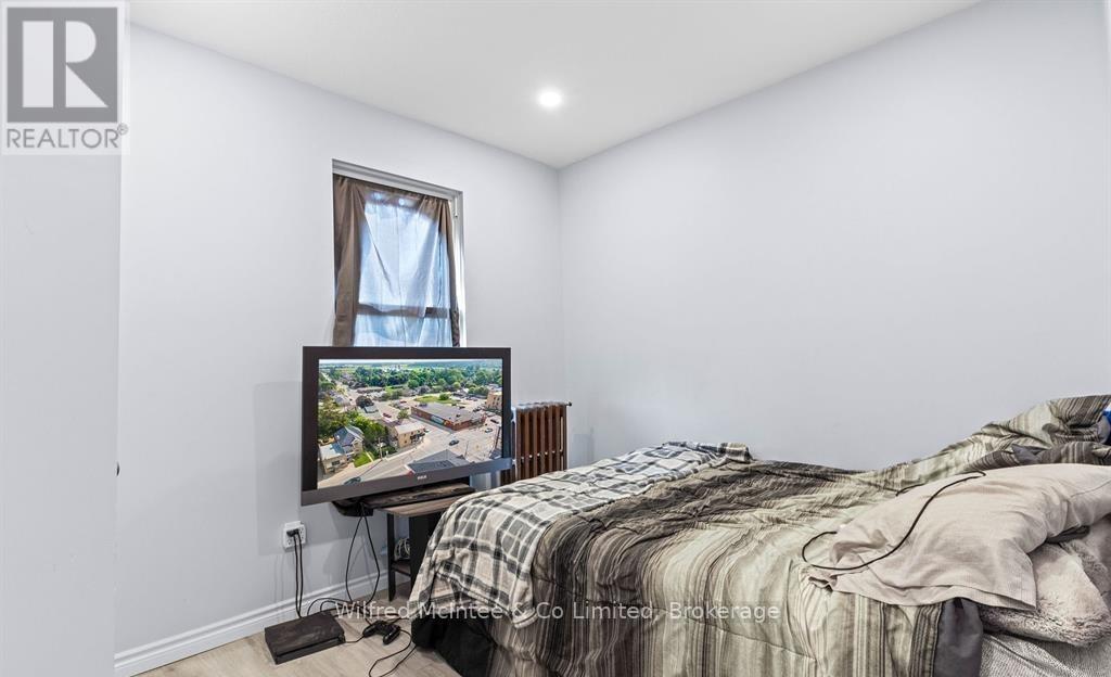 4 Elora Street N, Minto, Ontario  N0G 1Z0 - Photo 11 - X12692318