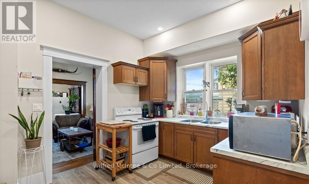 4 Elora Street N, Minto, Ontario  N0G 1Z0 - Photo 16 - X12692318