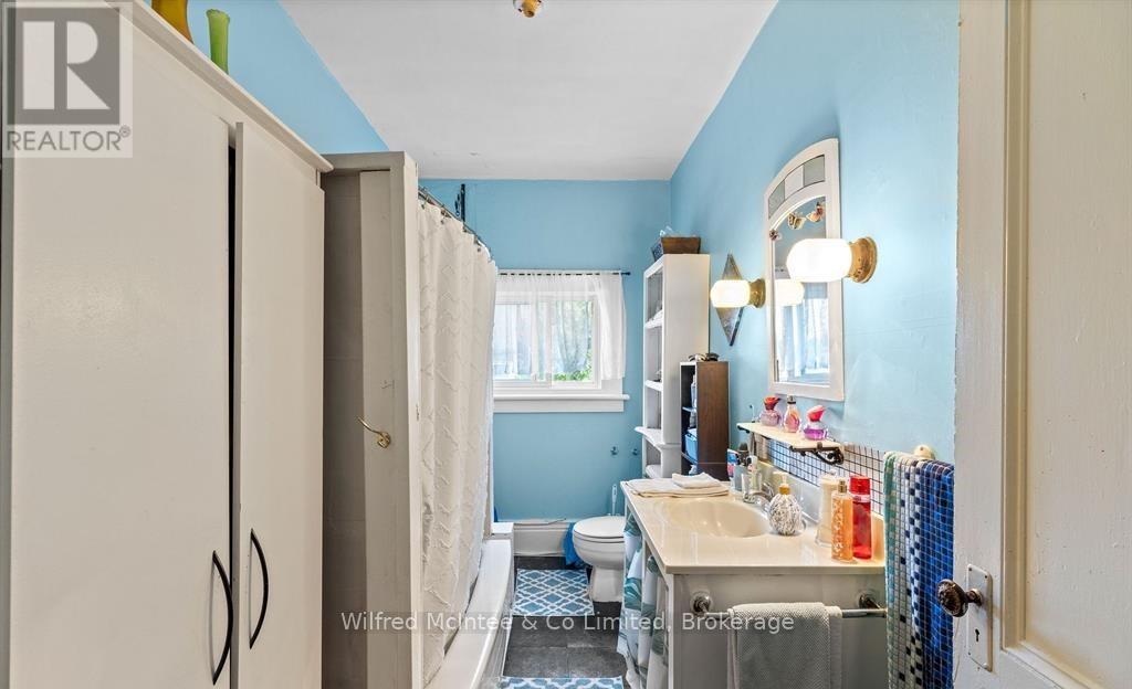 4 Elora Street N, Minto, Ontario  N0G 1Z0 - Photo 20 - X12692318