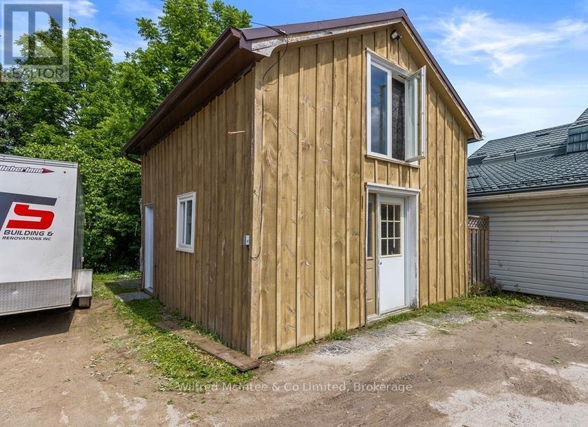 4 Elora Street N, Minto, Ontario  N0G 1Z0 - Photo 33 - X12692318