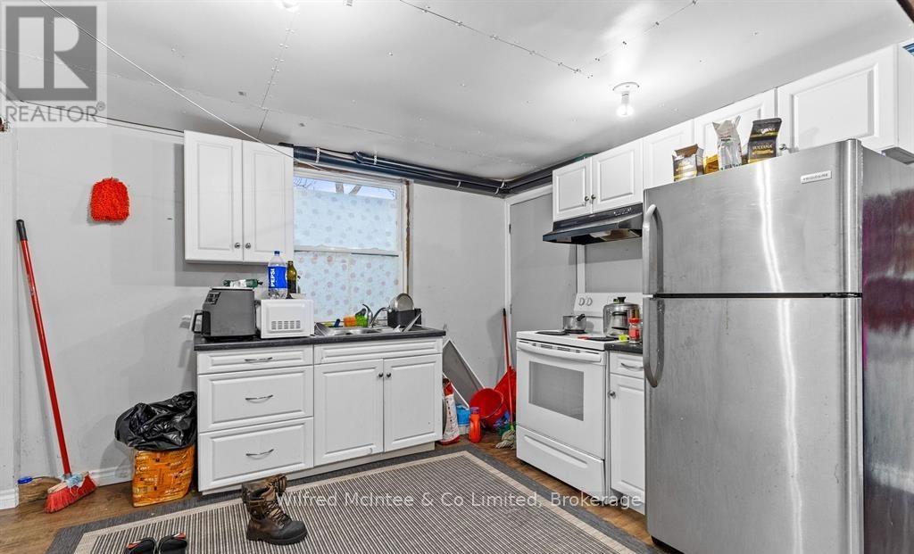 4 Elora Street N, Minto, Ontario  N0G 1Z0 - Photo 34 - X12692318