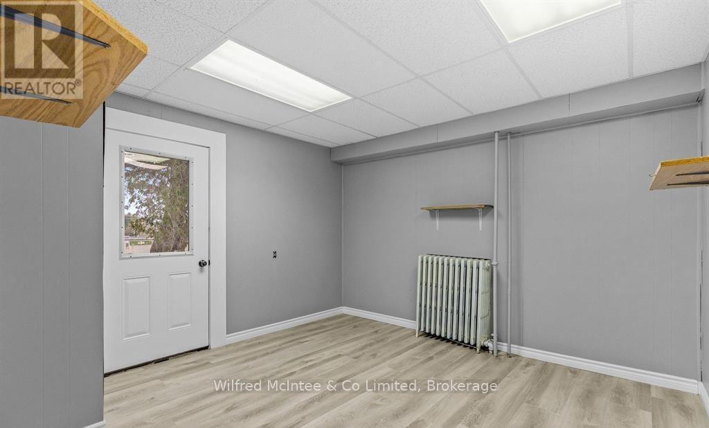 4 Elora Street N, Minto, Ontario  N0G 1Z0 - Photo 39 - X12692318