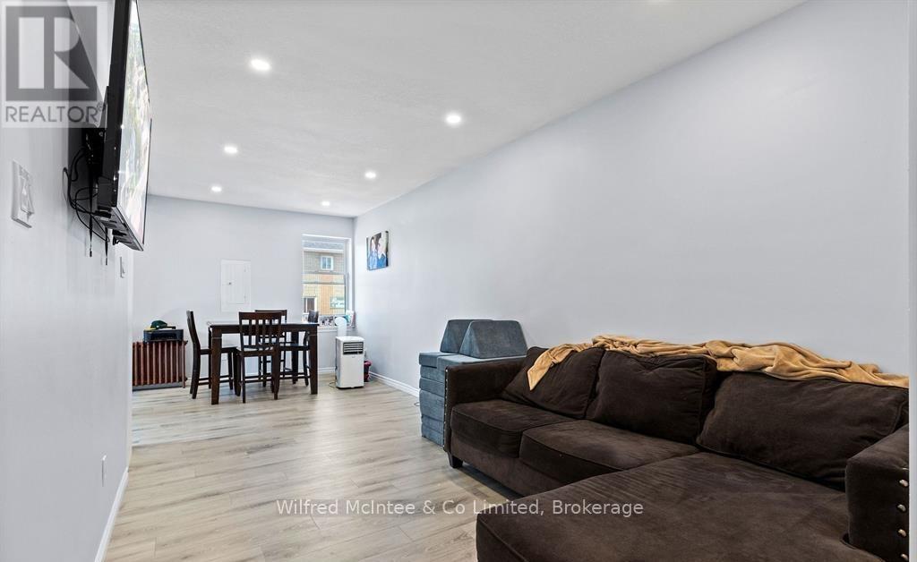 4 Elora Street N, Minto, Ontario  N0G 1Z0 - Photo 9 - X12692318