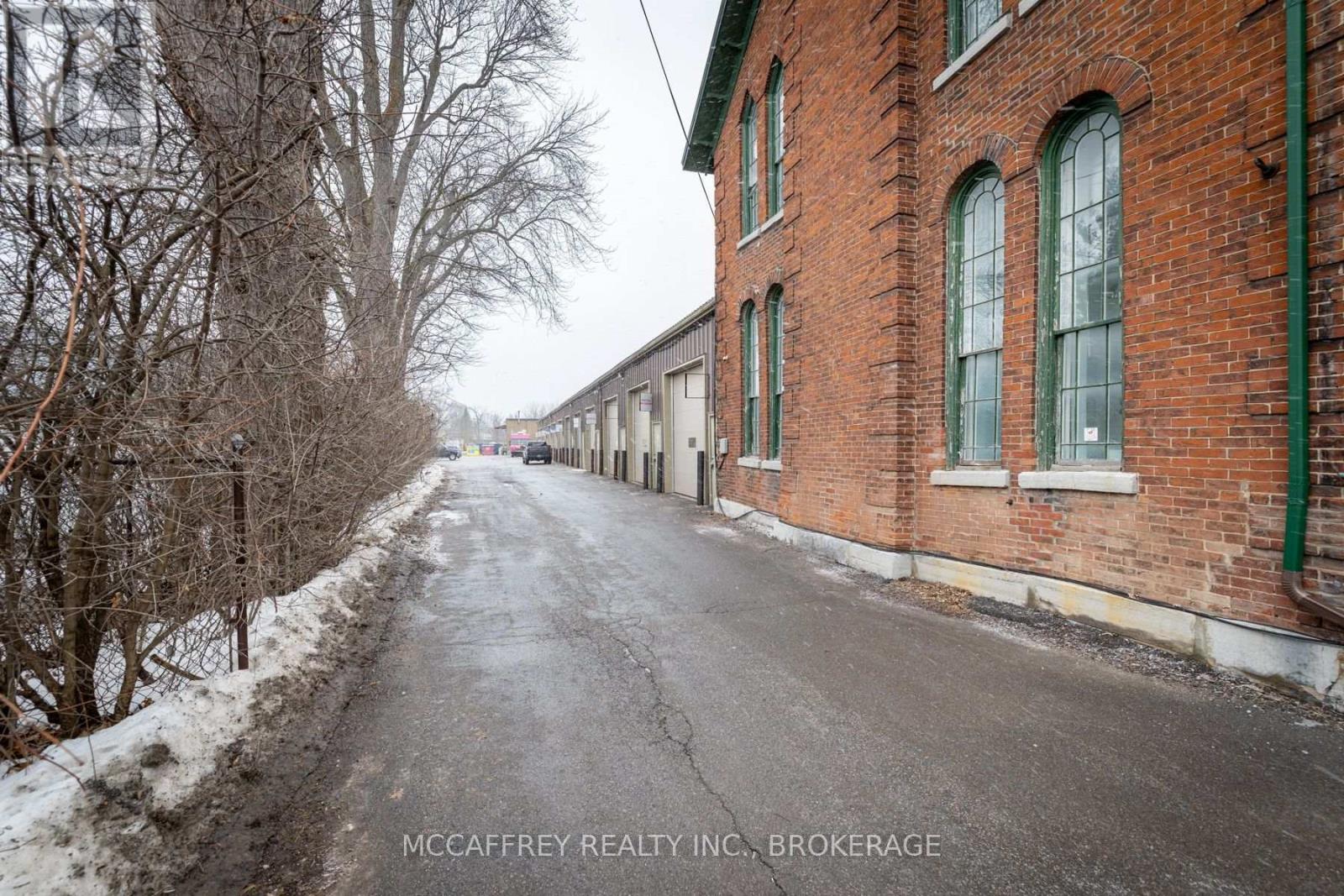 2 - 212 Camden Road, Greater Napanee, Ontario  K7R 1E3 - Photo 2 - X12692302