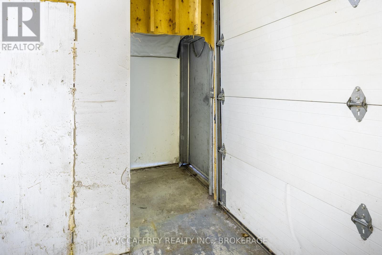 2 - 212 Camden Road, Greater Napanee, Ontario  K7R 1E3 - Photo 5 - X12692302