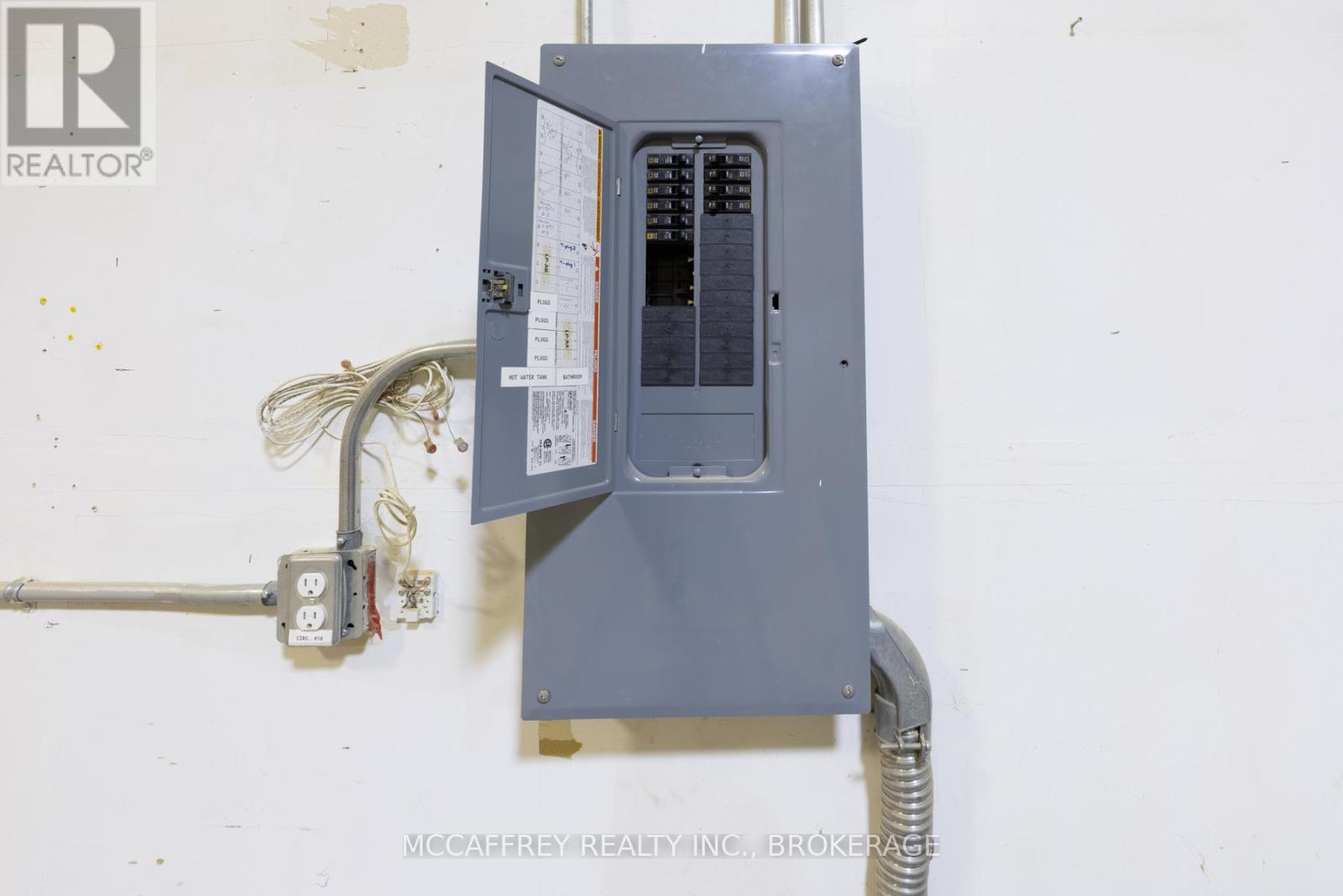 2 - 212 Camden Road, Greater Napanee, Ontario  K7R 1E3 - Photo 9 - X12692302