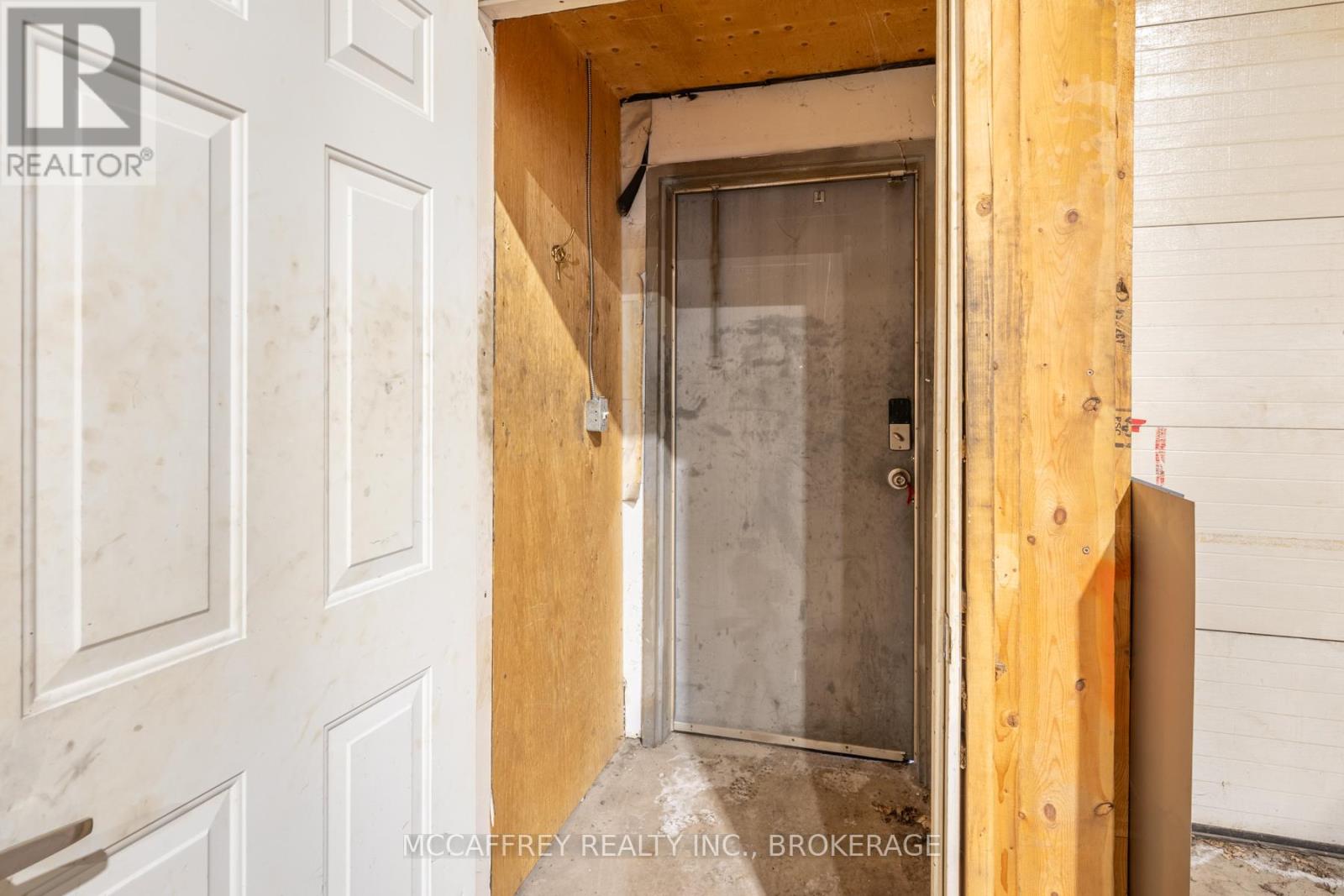 3 - 212 Camden Road, Greater Napanee, Ontario  K7R 1E3 - Photo 4 - X12692314