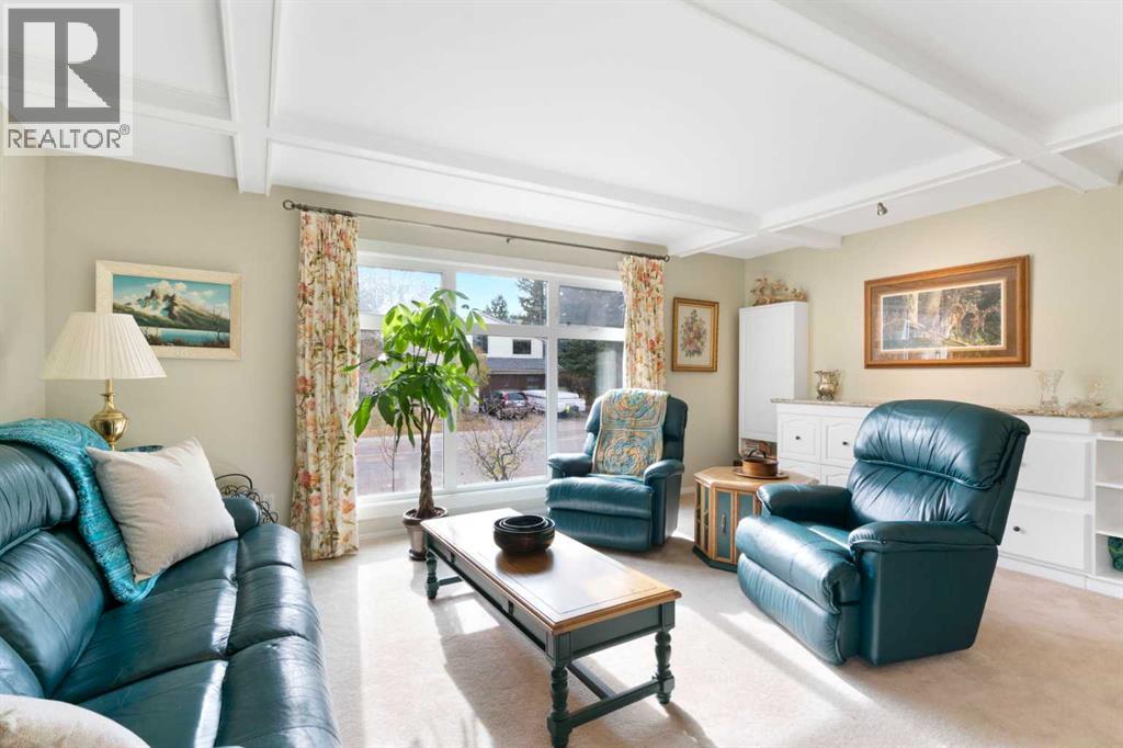 9632 Oakcliffe Drive Sw, Calgary, Alberta  T2V 0J7 - Photo 6 - A2264652