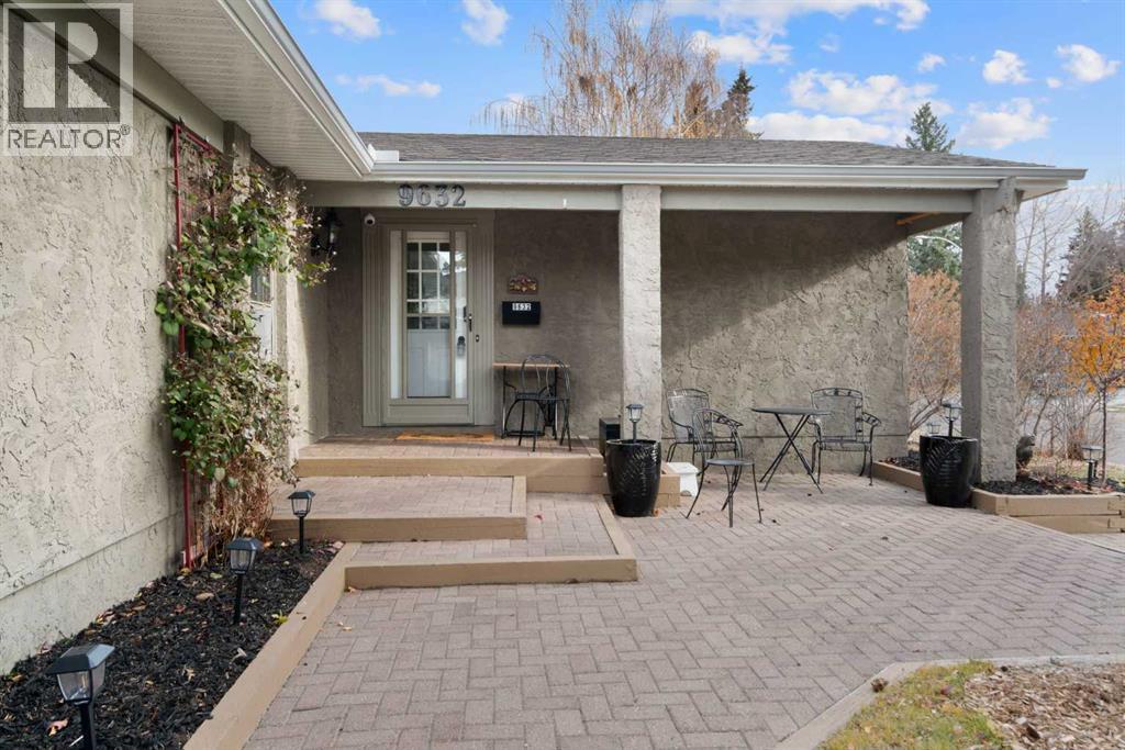 9632 Oakcliffe Drive Sw, Calgary, Alberta  T2V 0J7 - Photo 2 - A2264652