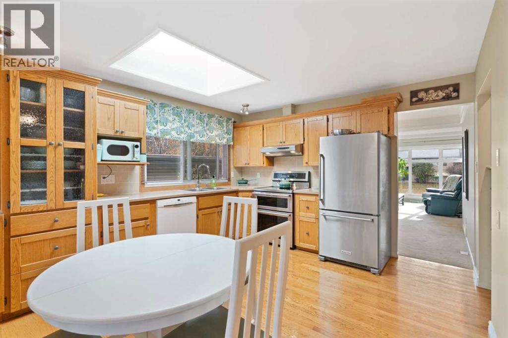 9632 Oakcliffe Drive Sw, Calgary, Alberta  T2V 0J7 - Photo 11 - A2264652