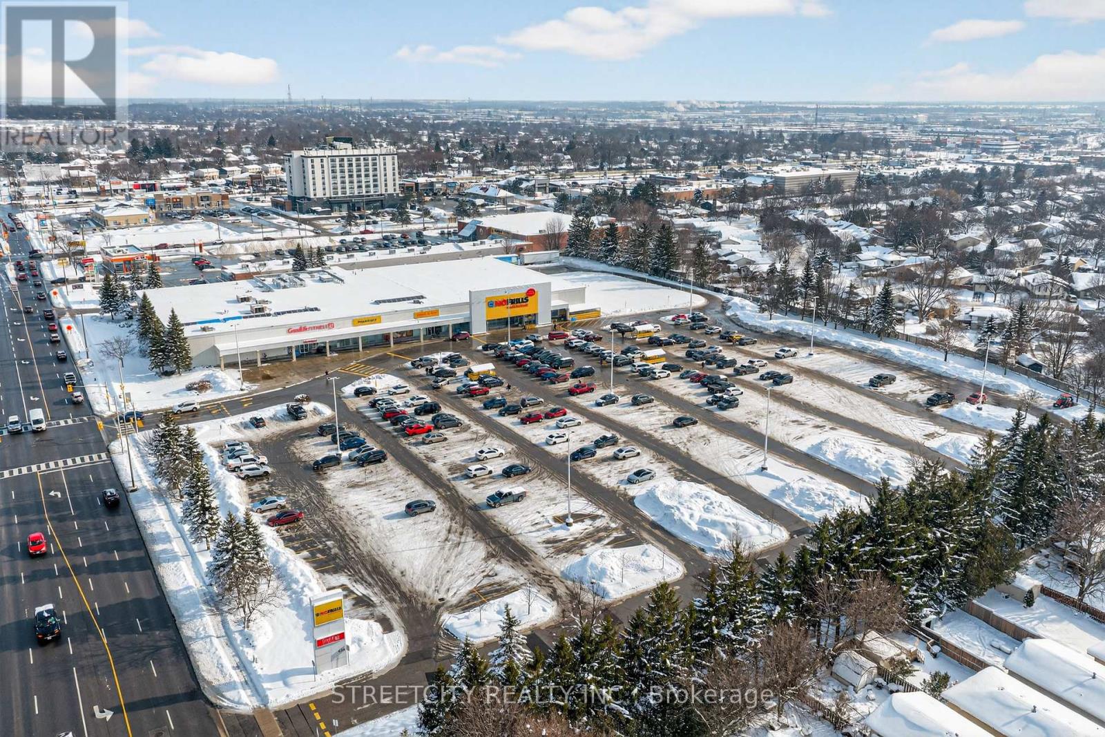 566 Southdale Road E, London South, Ontario  N6E 1A6 - Photo 11 - X12692174