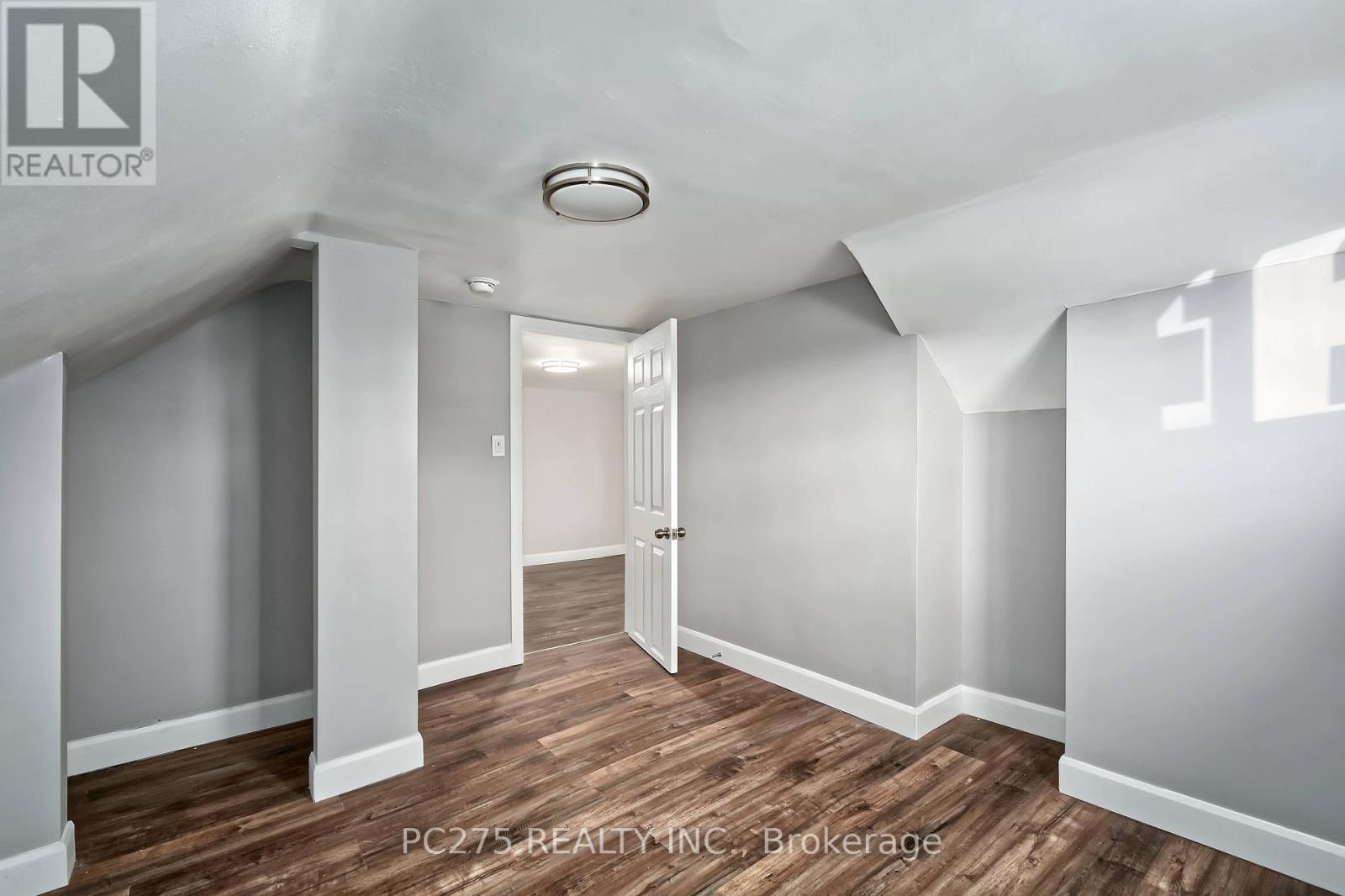 354 Exmouth Street, Sarnia, Ontario  N7T 5N6 - Photo 23 - X12692176