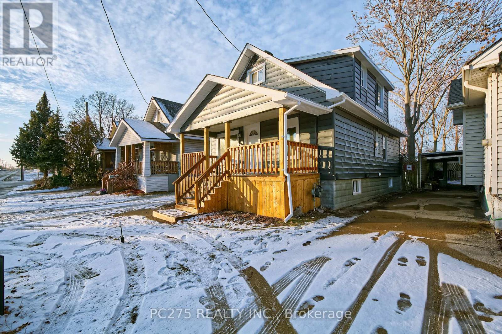 354 Exmouth Street, Sarnia, Ontario  N7T 5N6 - Photo 3 - X12692176