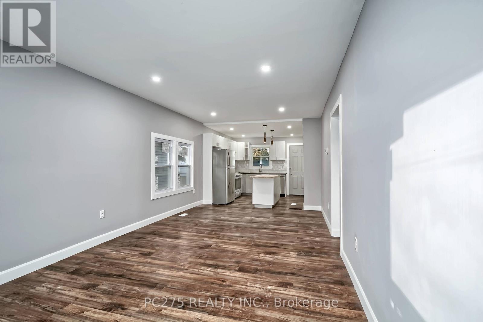 354 Exmouth Street, Sarnia, Ontario  N7T 5N6 - Photo 5 - X12692176