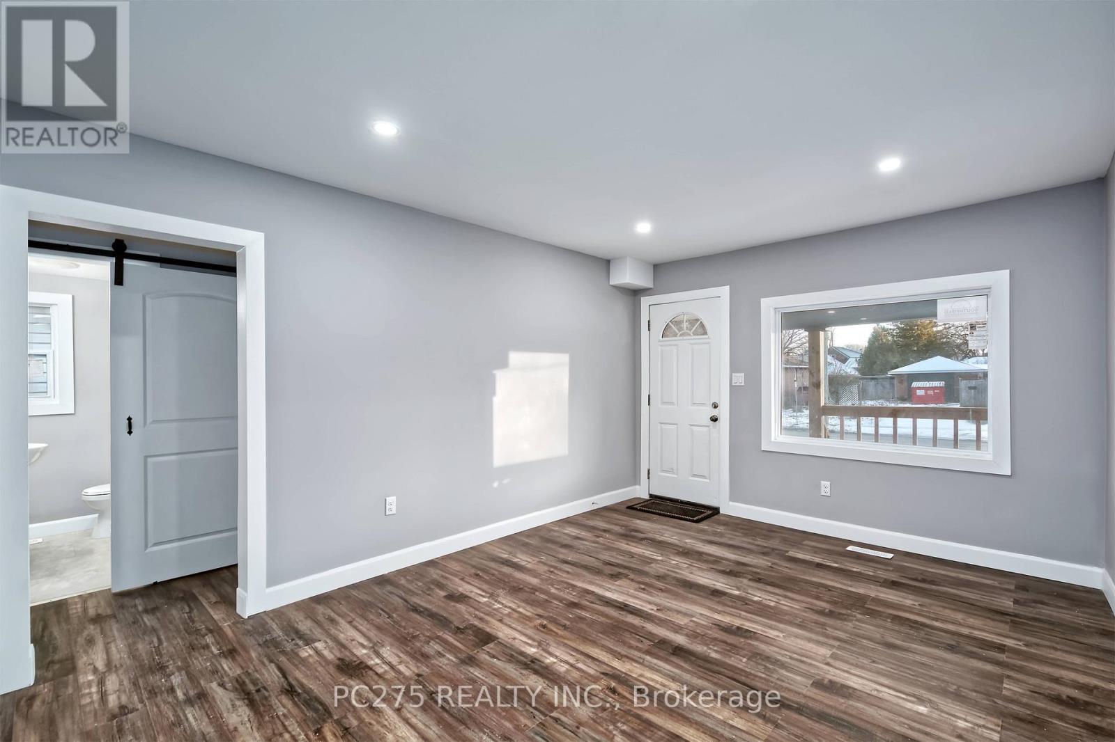 354 Exmouth Street, Sarnia, Ontario  N7T 5N6 - Photo 7 - X12692176