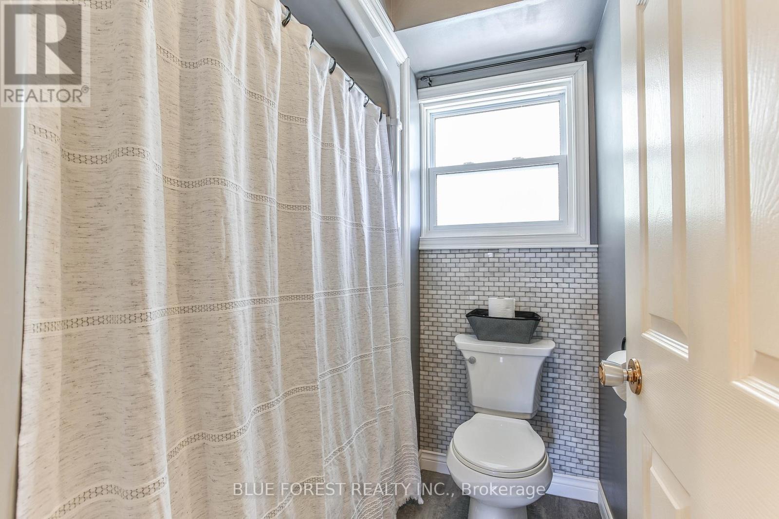 50000 Dingle Street, Malahide, Ontario  N5H 2R1 - Photo 20 - X12692244