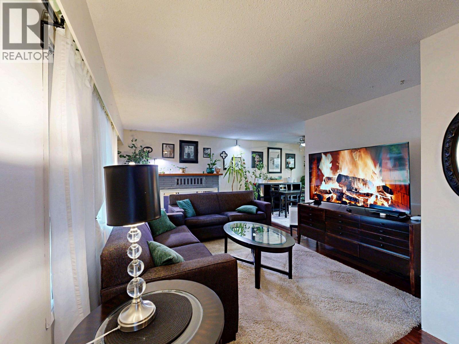 5379 1 Avenue, Delta, British Columbia  V4M 1B8 - Photo 5 - R3077497