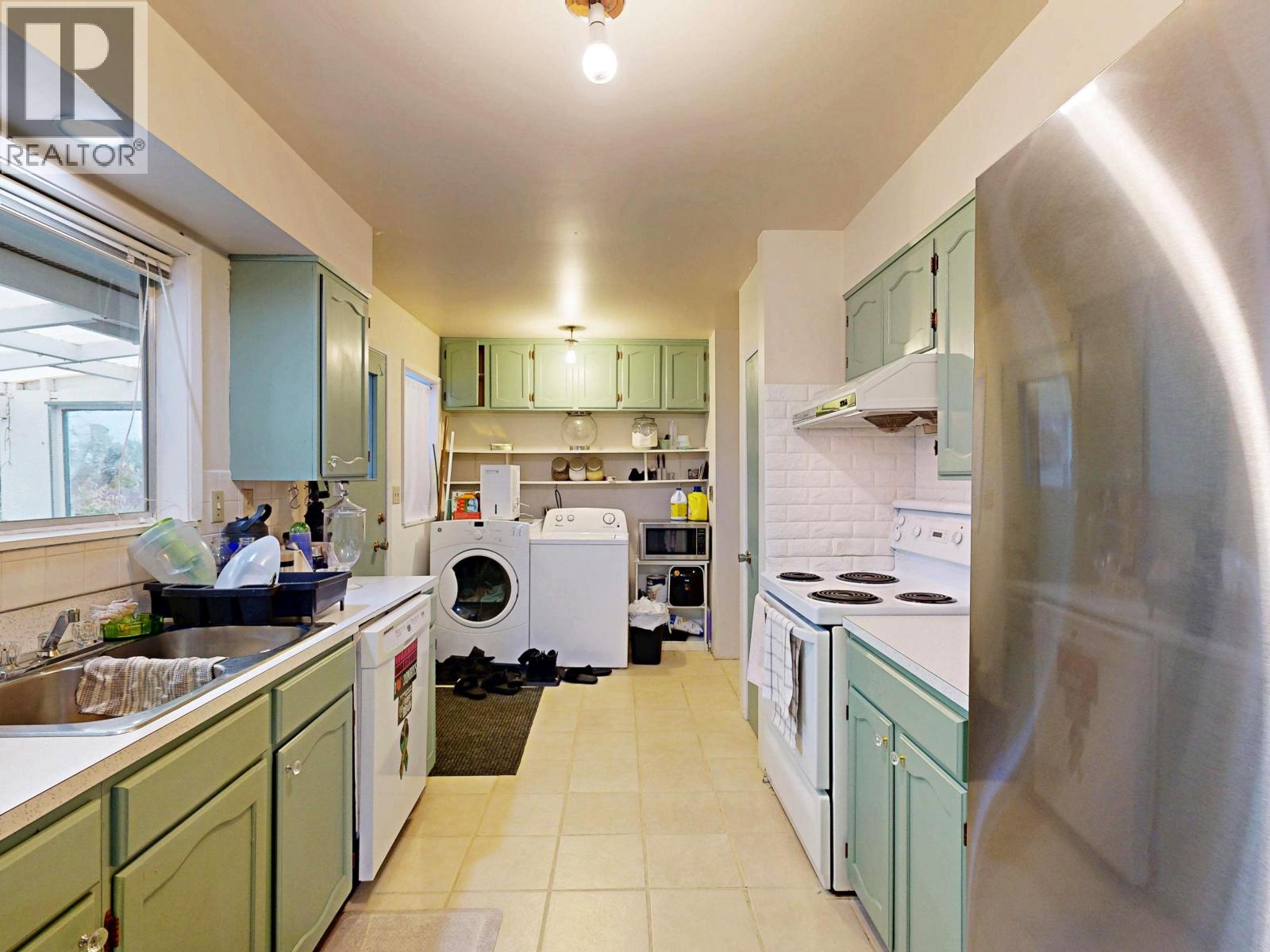 5379 1 Avenue, Delta, British Columbia  V4M 1B8 - Photo 9 - R3077497