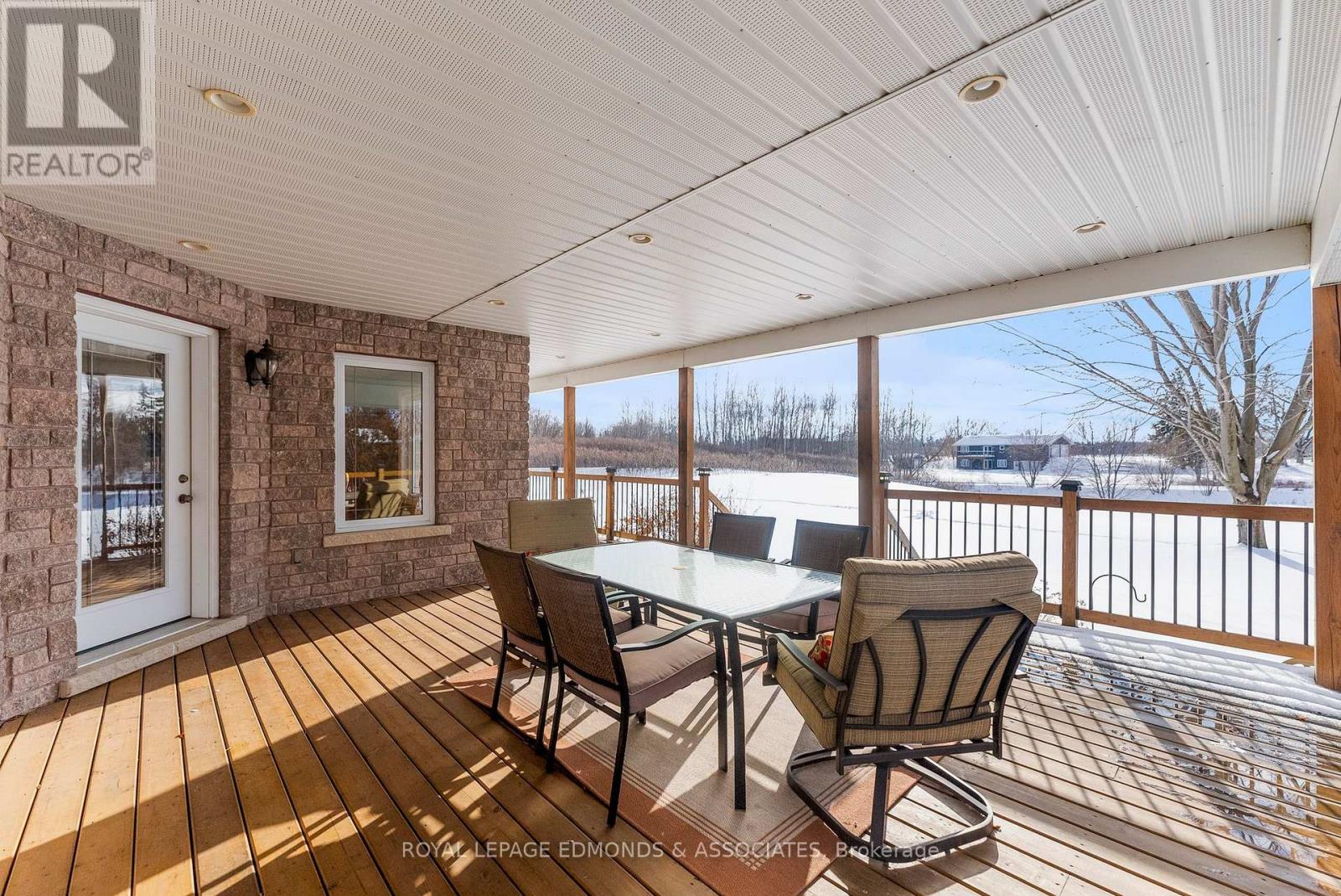 17 Minto Street, Whitewater Region, Ontario  K0J 1C0 - Photo 37 - X12692188