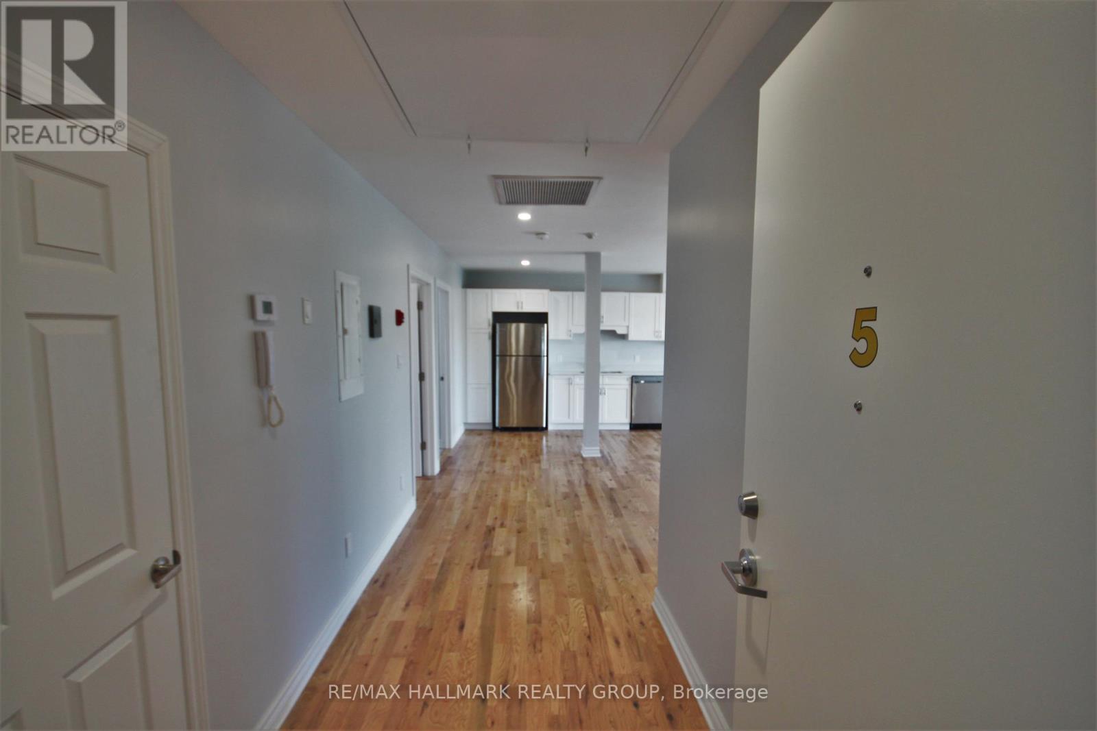 5 - 768 Usborne Street, Mcnab/braeside, Ontario  K0A 1G0 - Photo 4 - X12692320