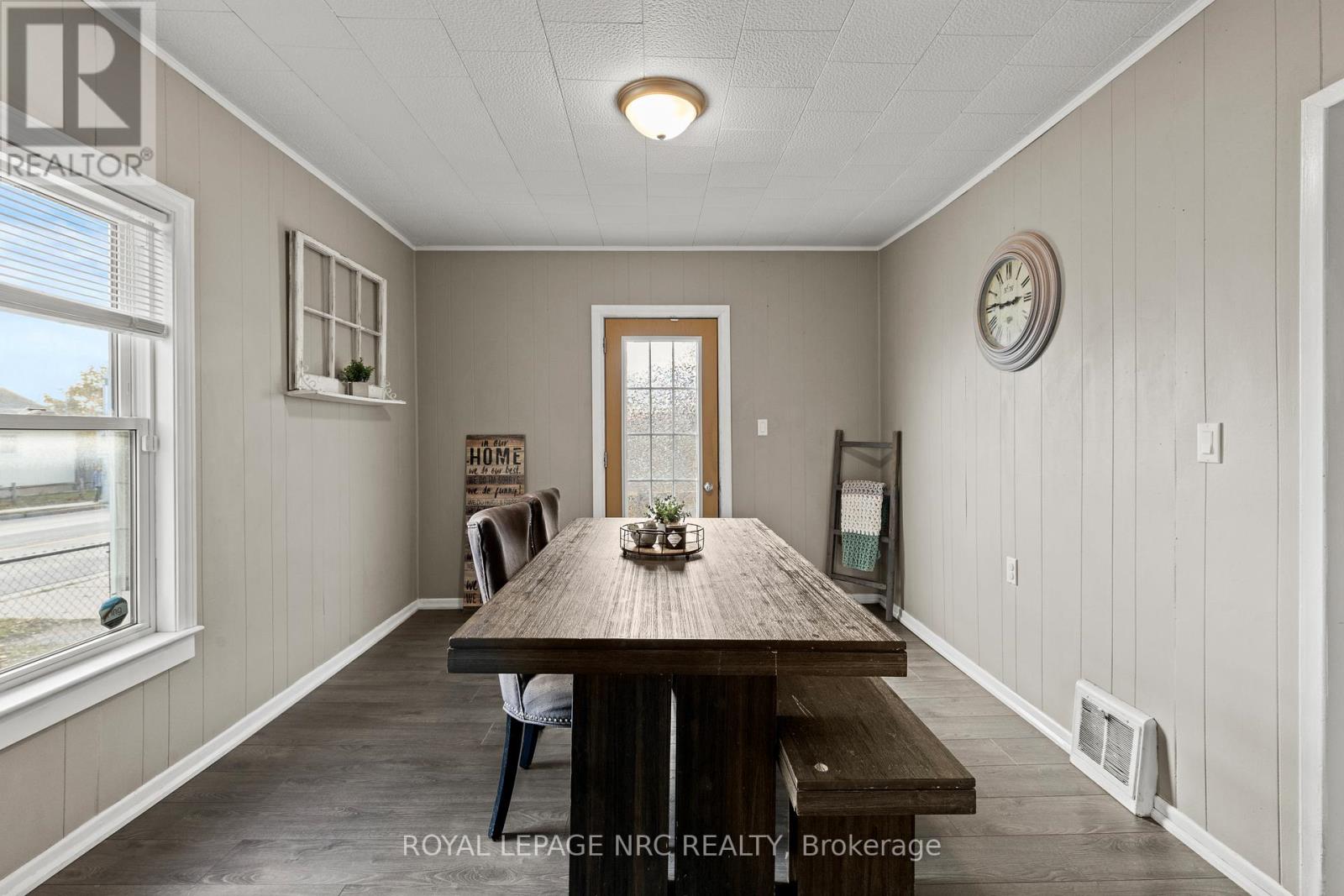 313 Burgar Street, Welland, Ontario  L3B 2T5 - Photo 10 - X12692246