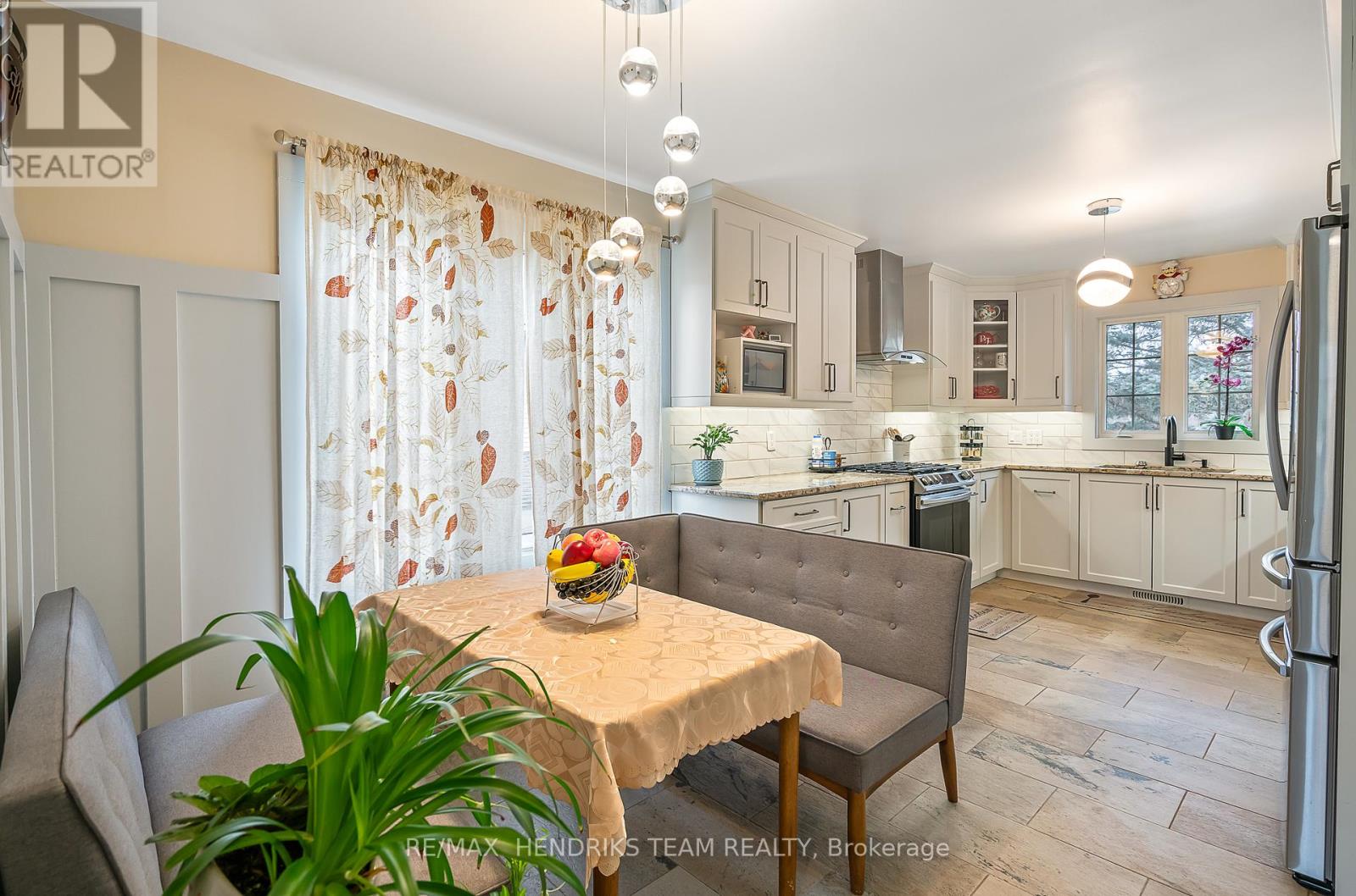 415 Riverside Drive, Welland, Ontario  L3C 5E8 - Photo 11 - X12692362