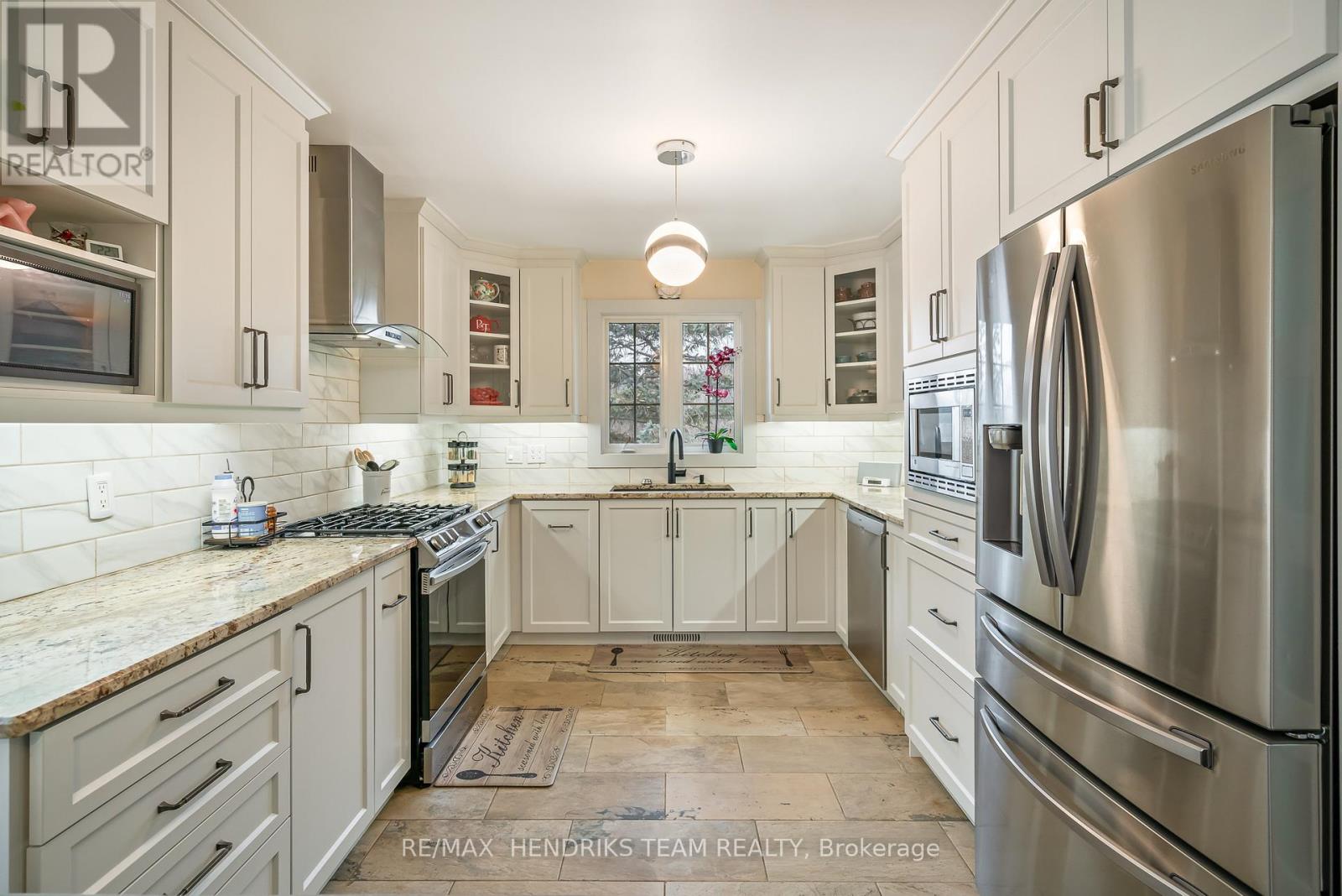 415 Riverside Drive, Welland, Ontario  L3C 5E8 - Photo 12 - X12692362