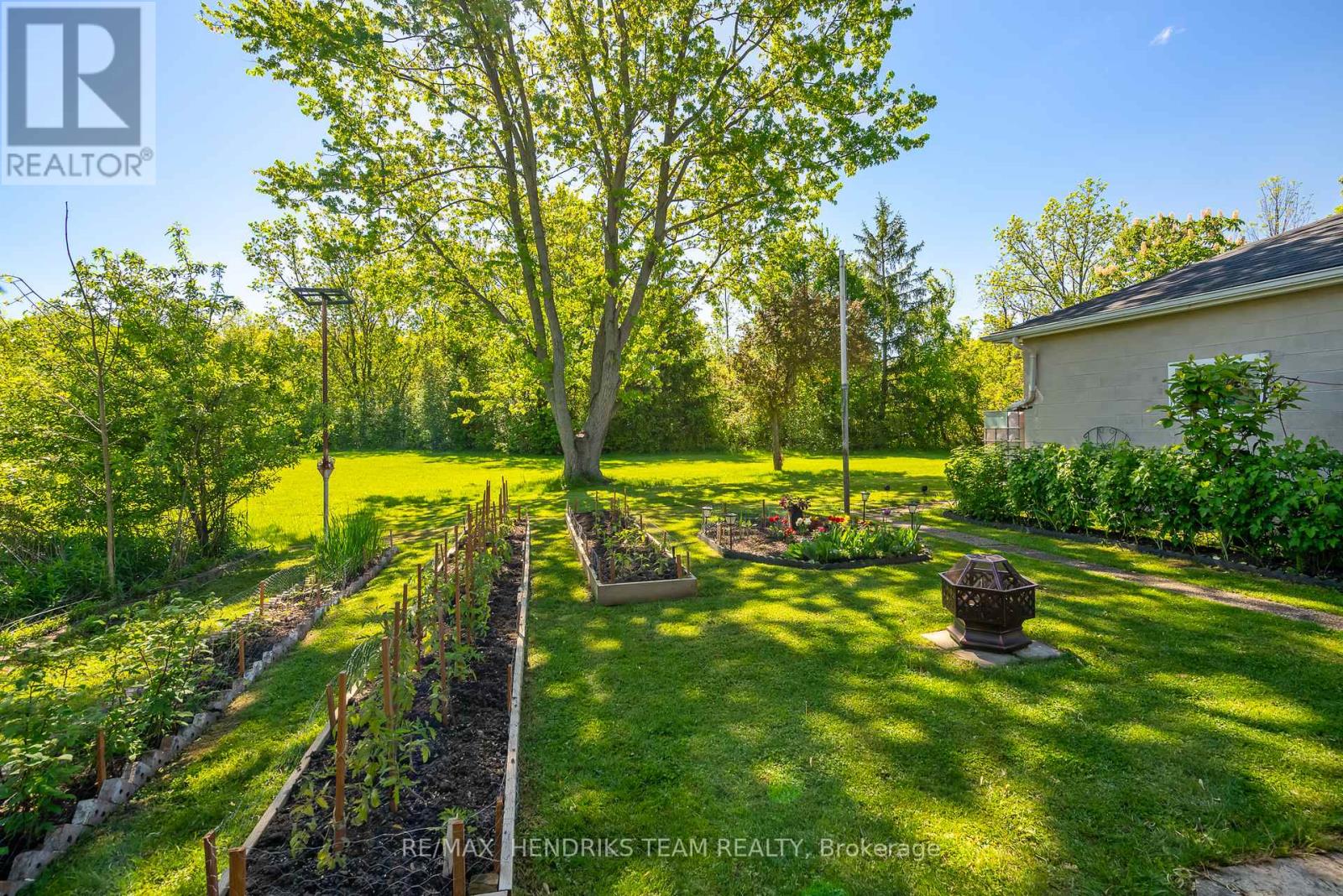 415 Riverside Drive, Welland, Ontario  L3C 5E8 - Photo 38 - X12692362