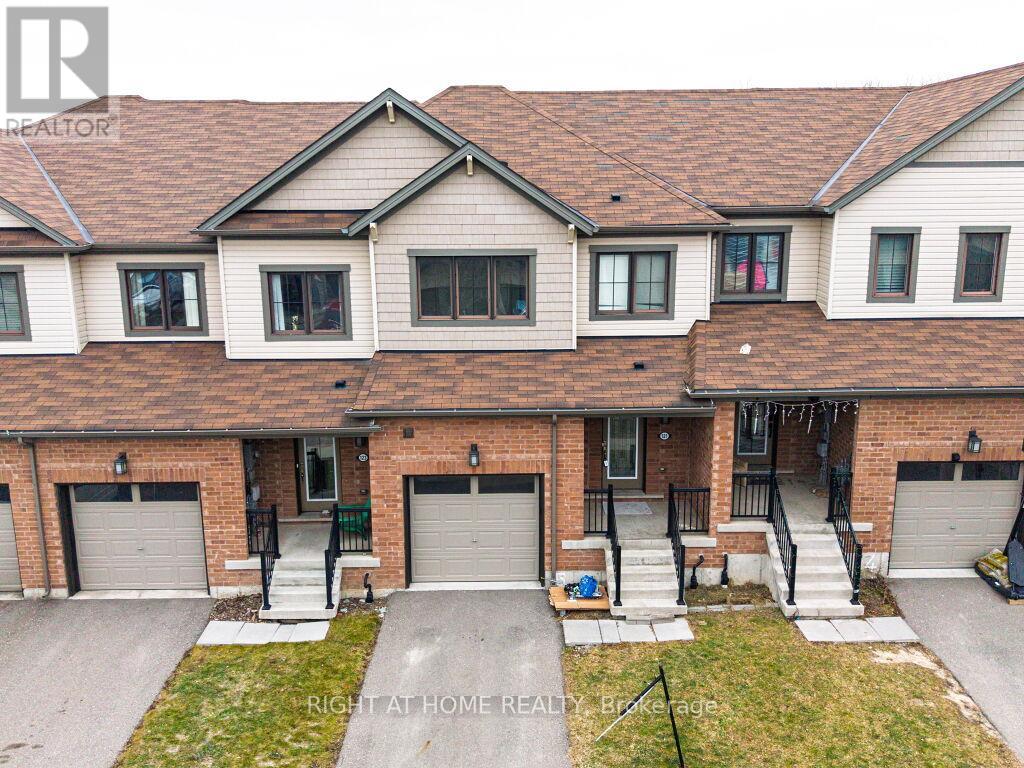 121 SCARLETWOOD STREET, Hamilton, Ontario