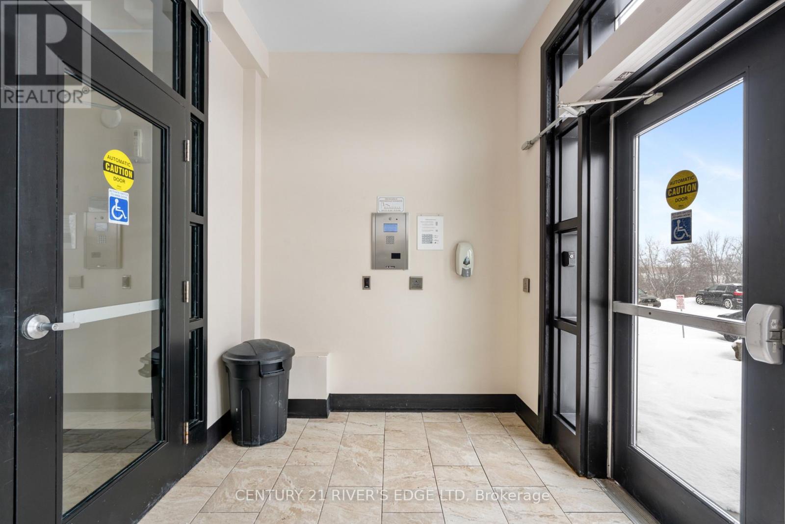 302 - 1109 Millwood Avenue, Brockville, Ontario  K6V 0C7 - Photo 2 - X12692178