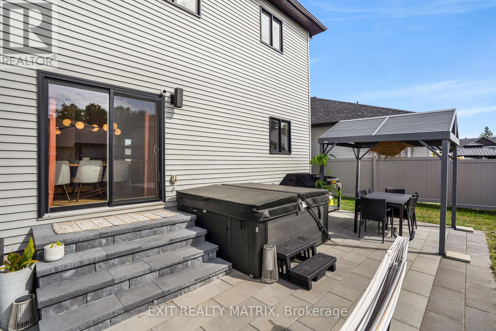 1144 Avignon Street, Russell, Ontario  K0A 1W0 - Photo 30 - X12380703