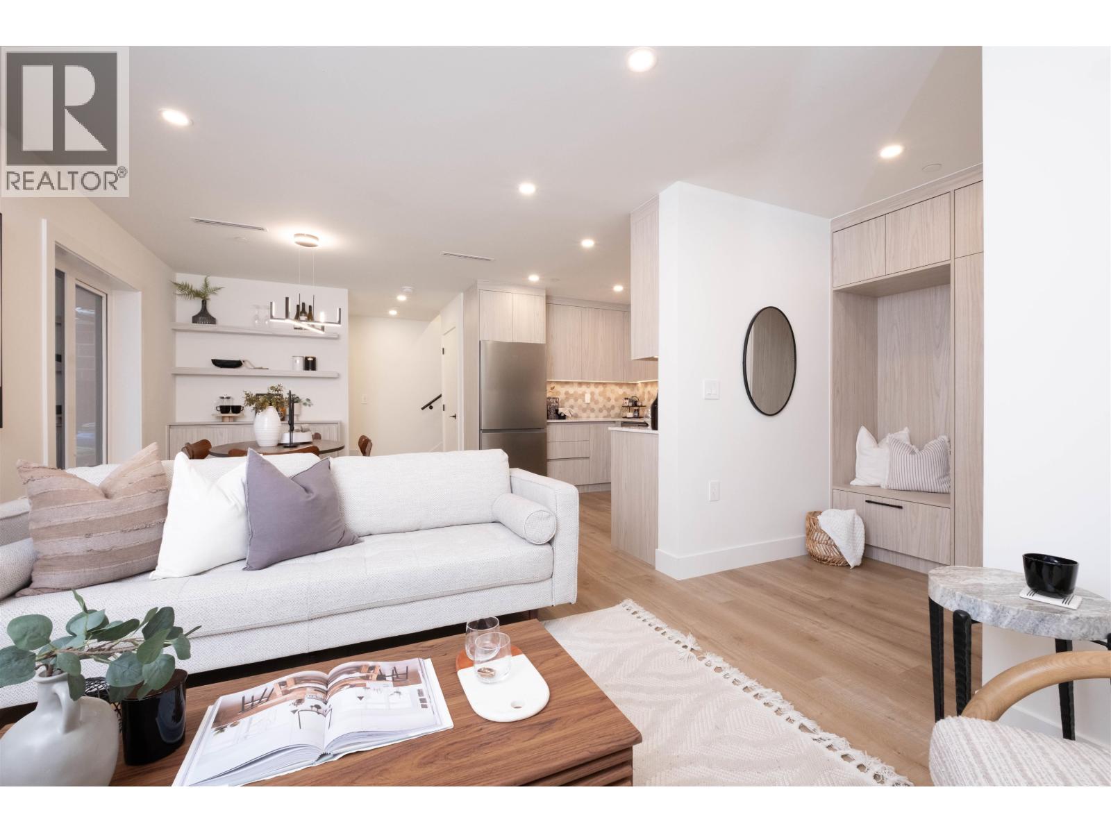 2665 E Pender Street, Vancouver, British Columbia  V5K 2B6 - Photo 4 - R3078646