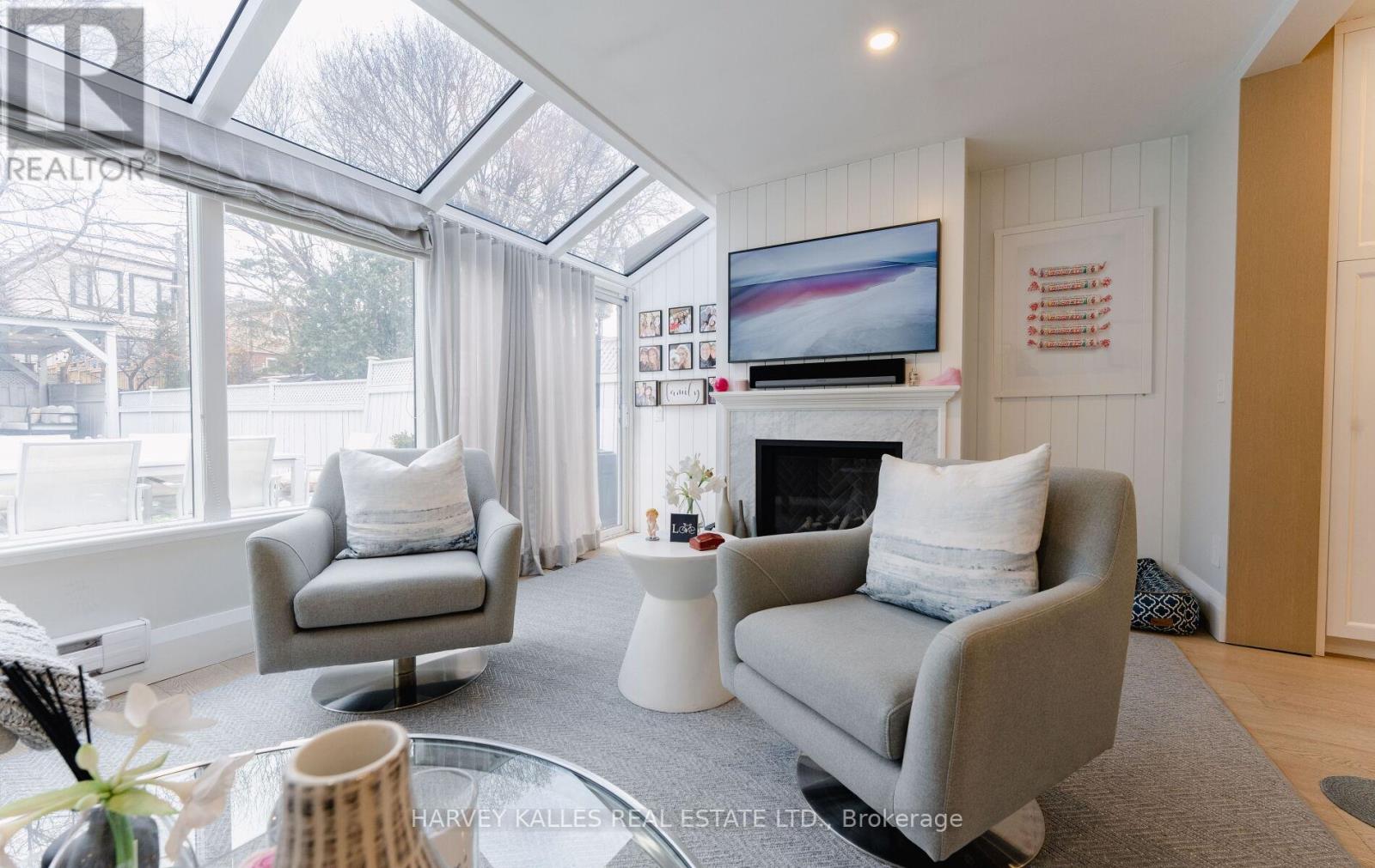 25 Gilgorm Road, Toronto, Ontario  M5N 2M4 - Photo 15 - C12692156