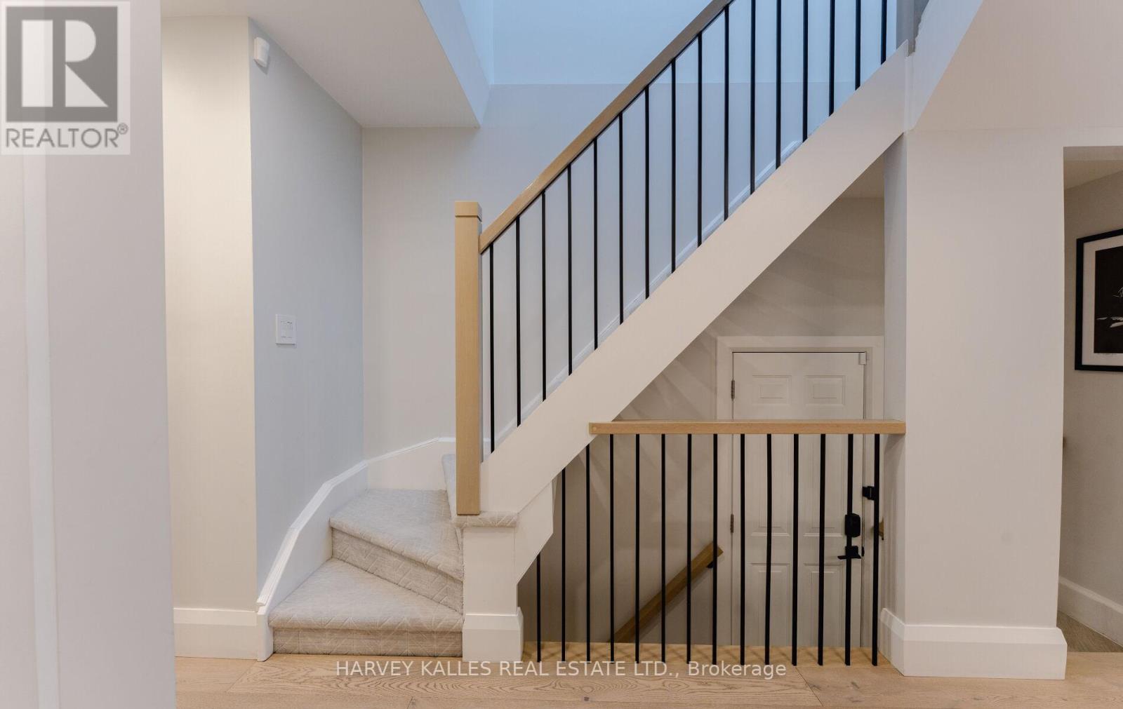 25 Gilgorm Road, Toronto, Ontario  M5N 2M4 - Photo 18 - C12692156