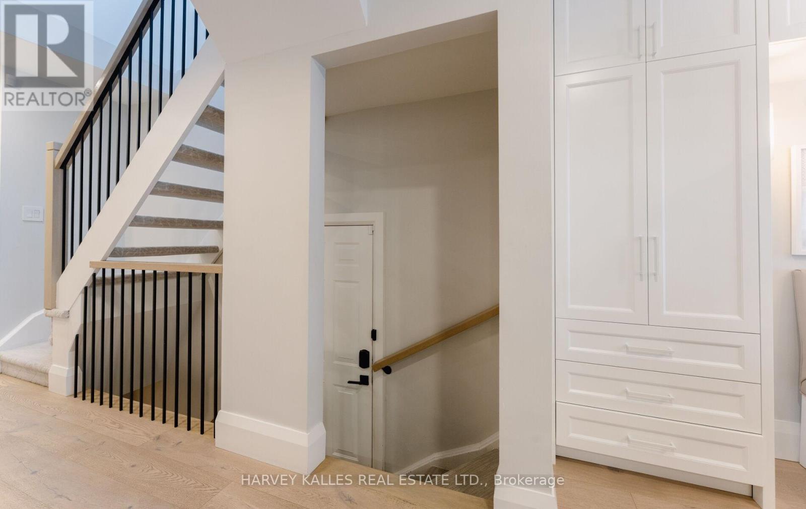 25 Gilgorm Road, Toronto, Ontario  M5N 2M4 - Photo 24 - C12692156