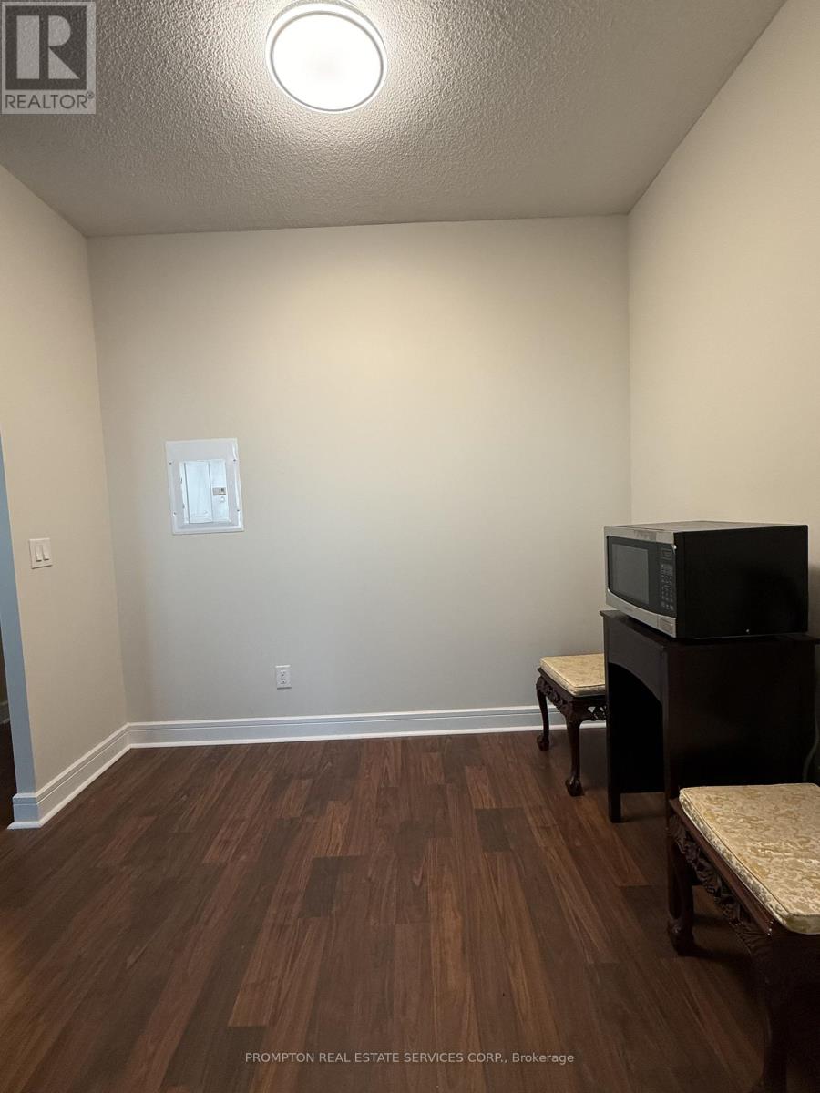 914 - 35 Brian Peck Crescent, Toronto, Ontario  M4G 0A4 - Photo 9 - C12692158